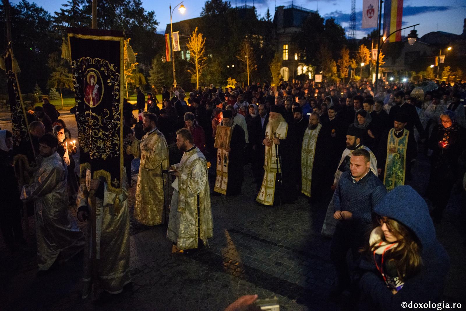 scoaterea raclei Sfintei Cuvioase Parascheva