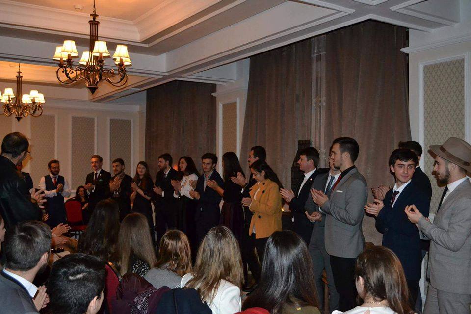 Seară de poezie „Plumb“, la Colegiul „Sfântul Nicolae“