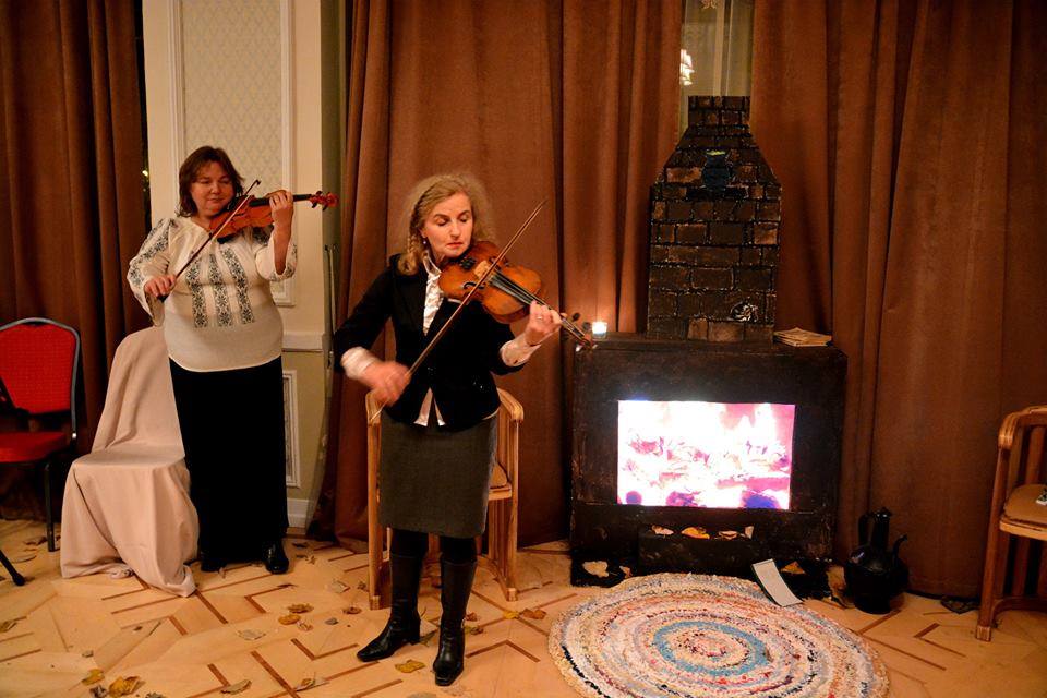 Seară de poezie „Plumb“, la Colegiul „Sfântul Nicolae“