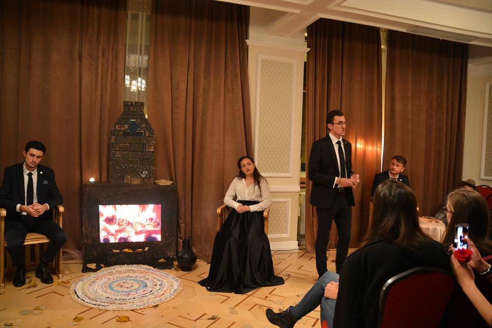 Seară de poezie „Plumb“, la Colegiul „Sfântul Nicolae“