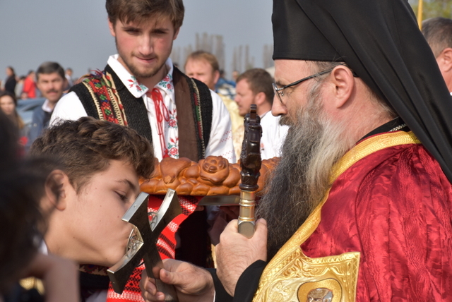 Sfințirea pietrei de temelie pentru biserica din Abano Terme - Italia Sfințirea pietrei de temelie pentru biserica din Abano Terme - Italia