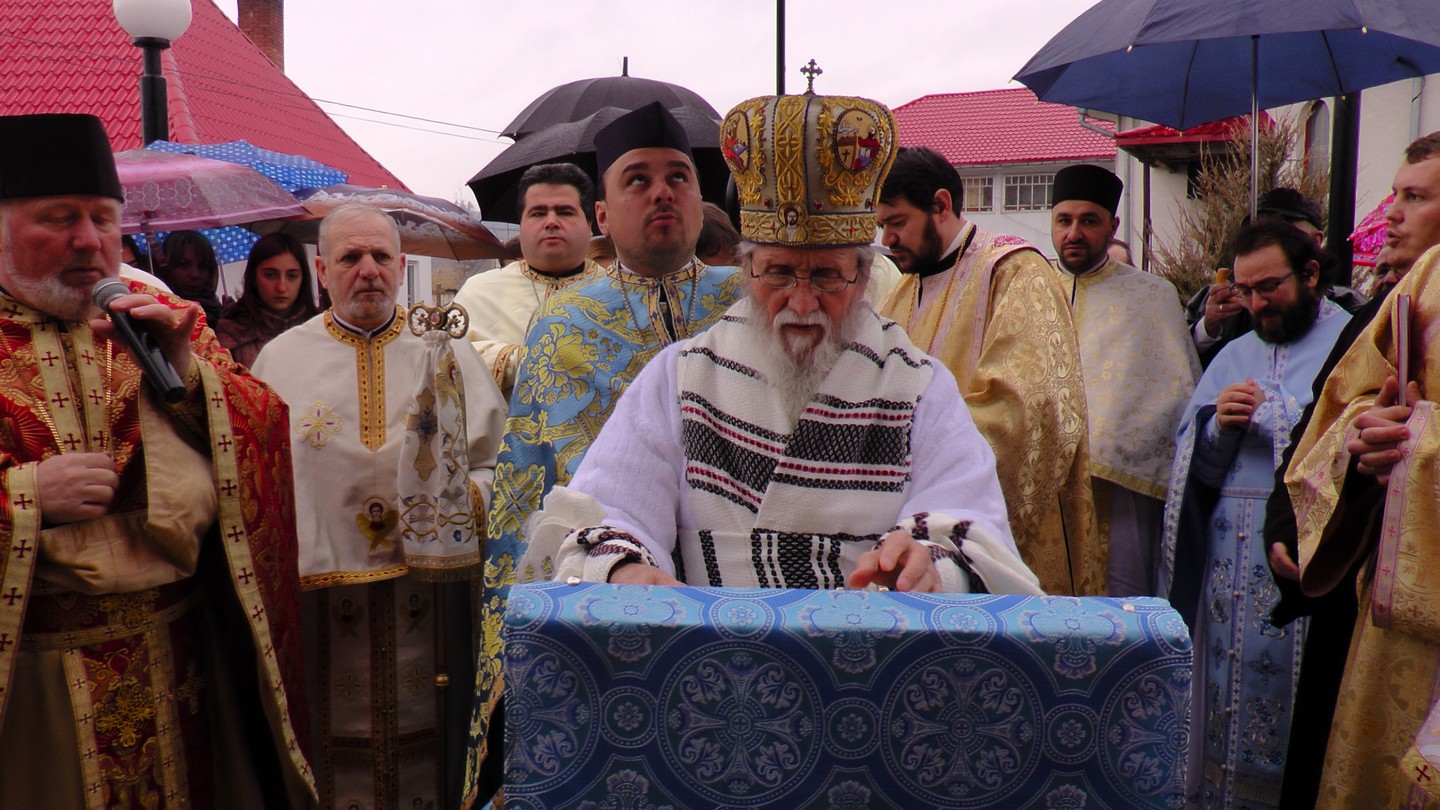 Slujbe arhiereşti în Eparhia Sucevei şi Rădăuţilor Slujbe arhiereşti în Eparhia Sucevei şi Rădăuţilor