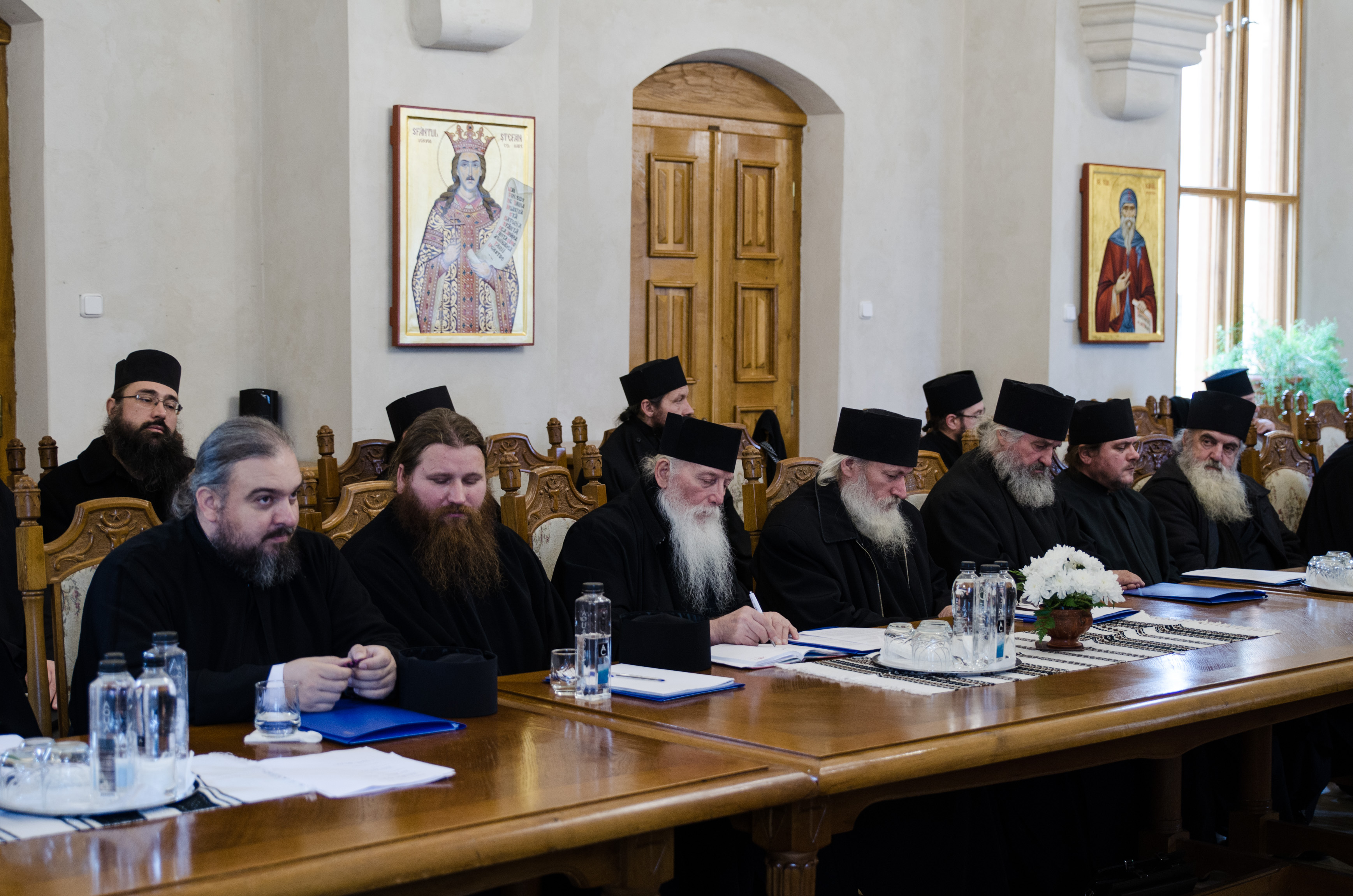 „Mănăstirile au un rost dumnezeiesc în perioade de criză“