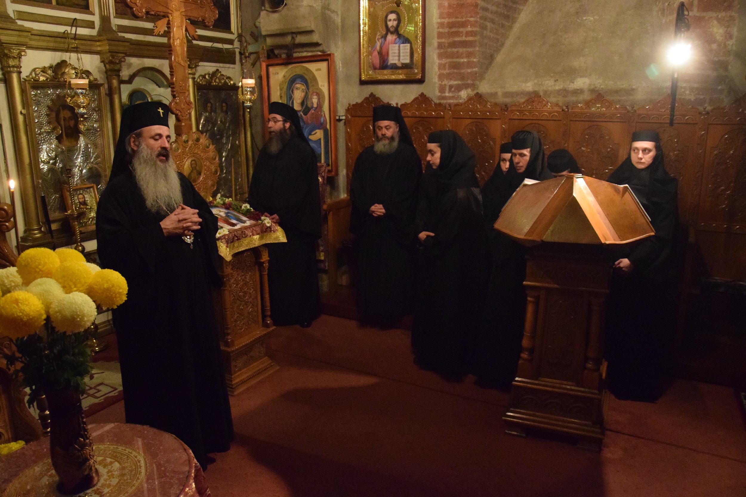 IPS Mitropolit Teofan: „Călugării și călugărițele sunt chemați să reîntregească ceata îngerilor căzuți”