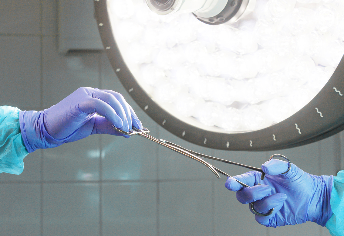 Curajul de a trece printr-o intervenţie chirurgicală