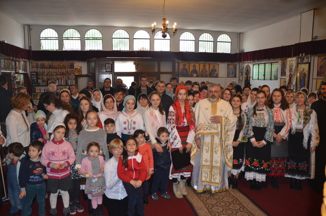 Grupul coral „Axios” a concertat în Parohia Veneția I