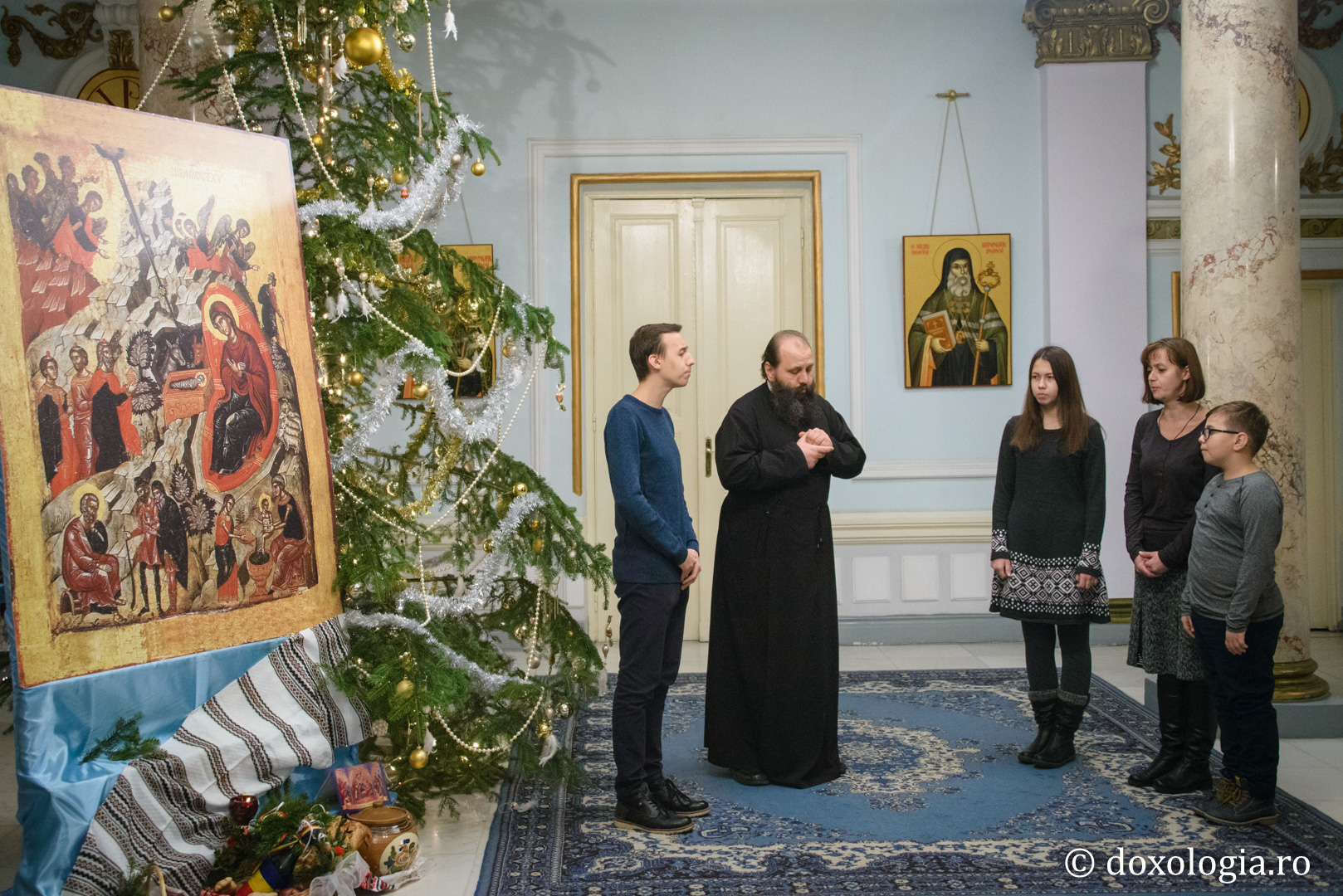 Colindători la Reședința Mitropolitană - Familia Ipatov