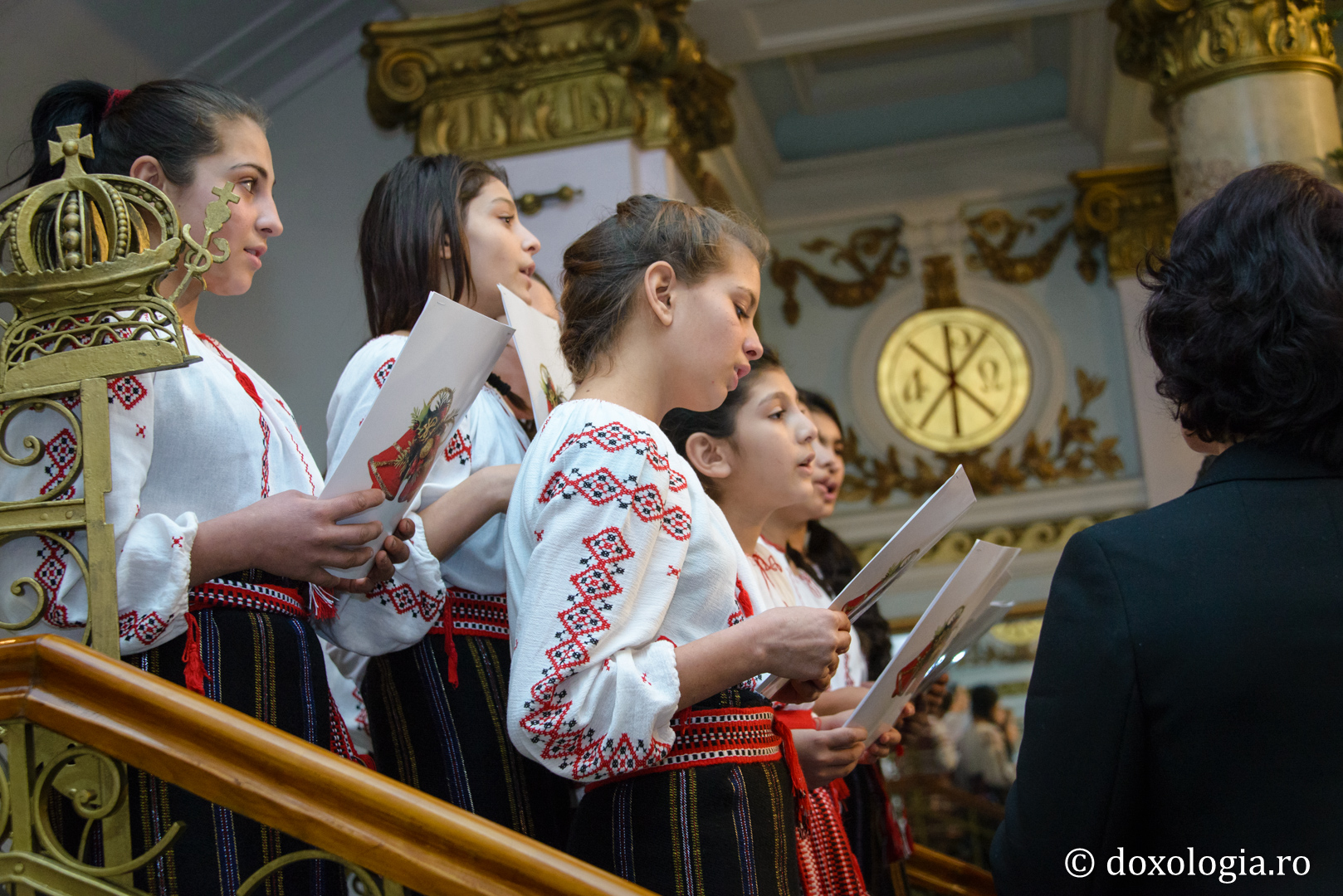 Colindători la Reședința Mitropolitană 2016 - Școala Sinești