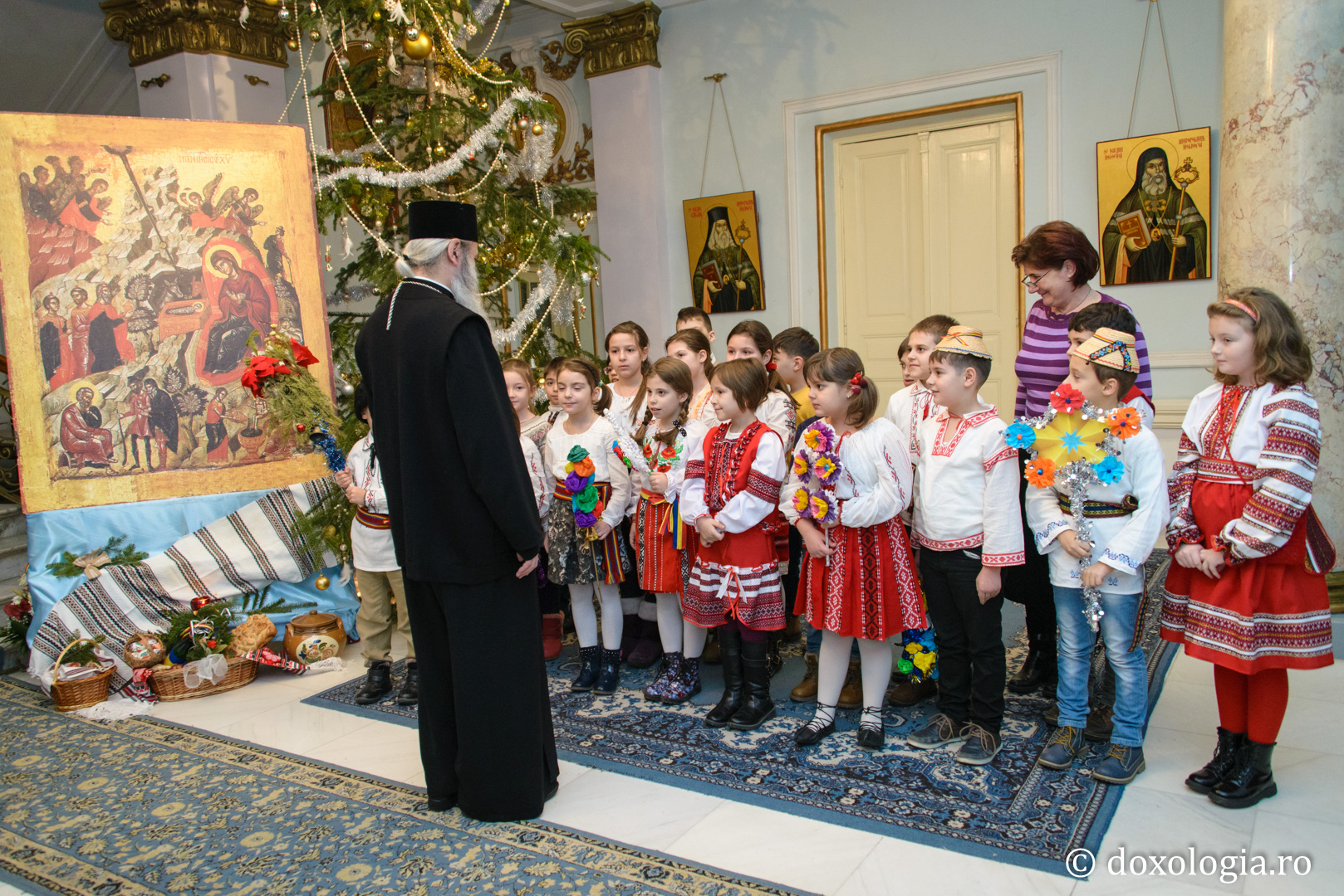 Colindători la Reședința Mitropolitană 2016 - Școala Tomești