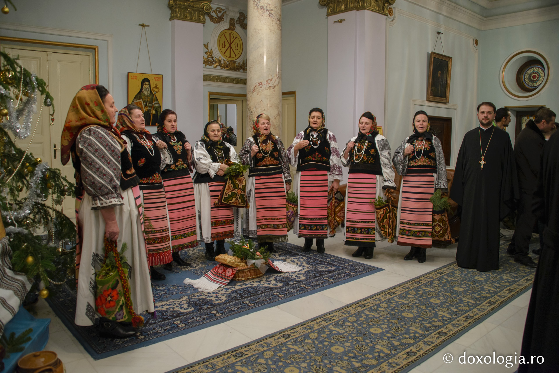 Colindători la Reședința Mitropolitană 2016 - Parohia Rusu Bârgăului, Bistrița-Năsăud