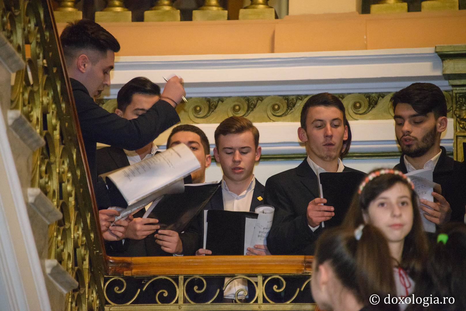 Colindători la Reședința Mitropolitană 2016 - Studenții de la Facultatea de Teologie, anul I