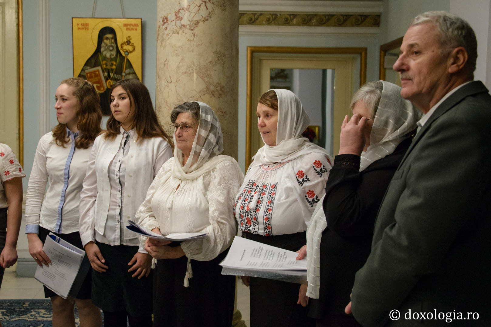 Colindători la Reședința Mitropolitană 2016 - Parohia Movileni