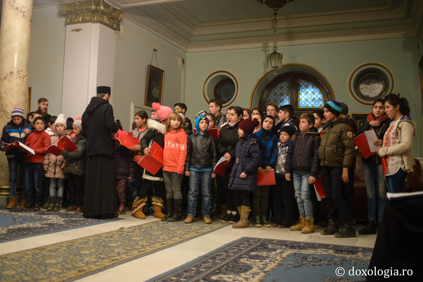 Colindători la Reședința Mitropolitană 2016 - Parohia Horlești