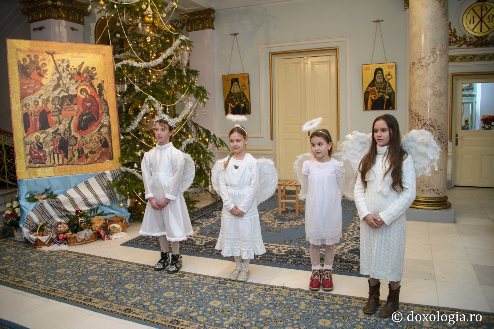 Colindători la Reședința Mitropolitană 2016 - Parohia Movileni