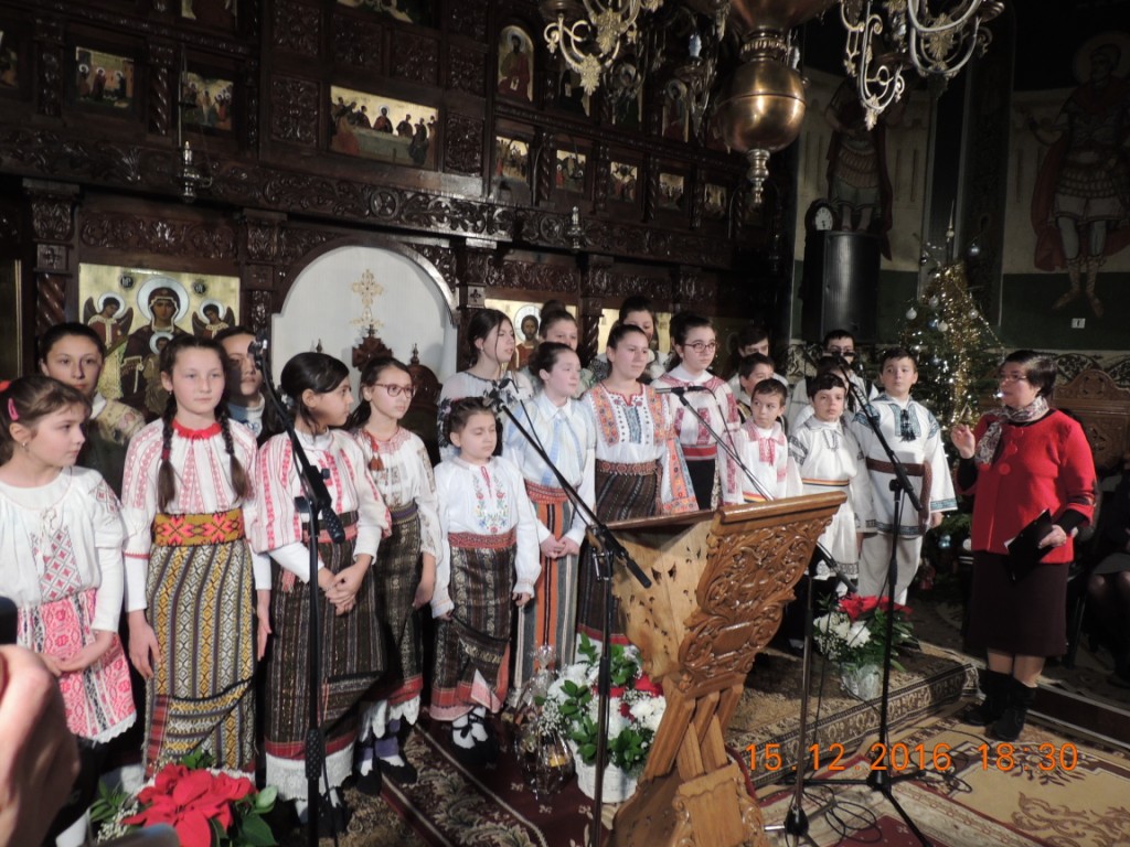 Concert extraordinar de Crăciun la Dărmăneşti Concert extraordinar de Crăciun la Dărmăneşti