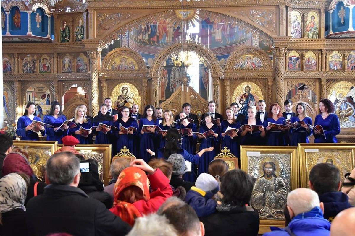 Repertoriu de colinde la Biserica „Sfântul Nectarie“ din Iaşi