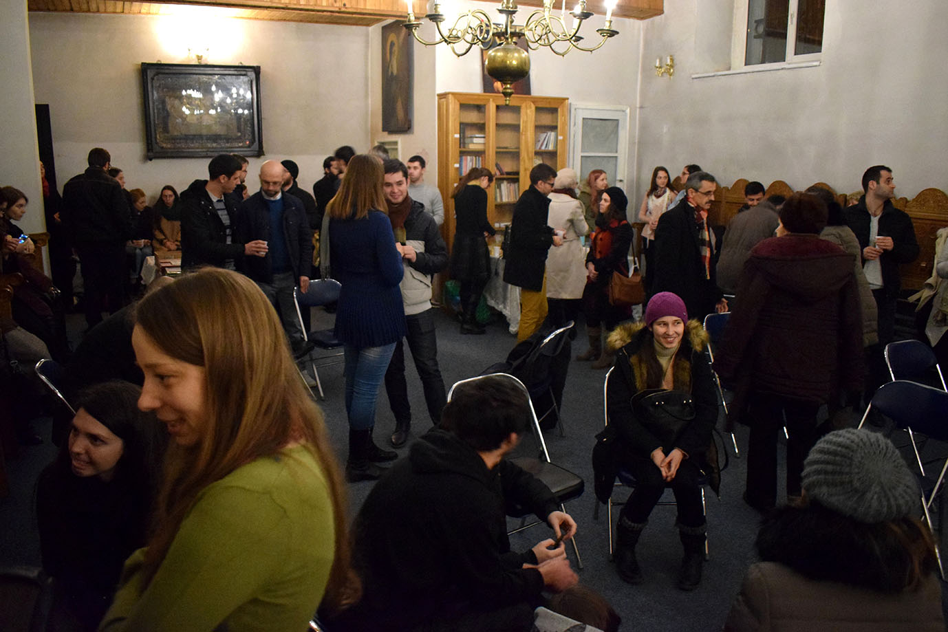 Dialoguri studenţeşti la Paraclisul „Sfânta Parascheva“ - Metocul Maicilor din Iaşi