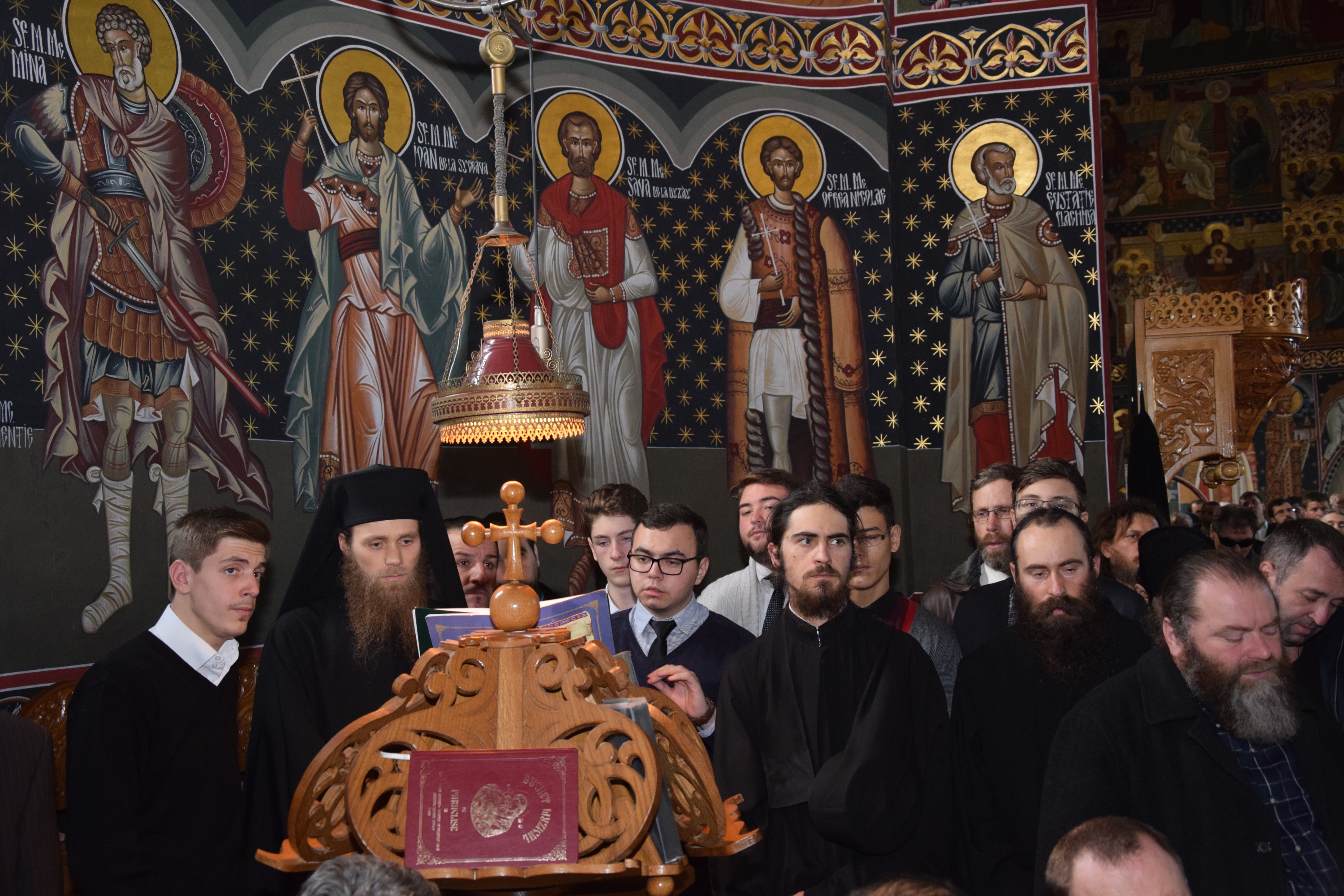 Hramul Mănăstirii Popăuți: „Chipul Sfântului Ierarh Nicolae înseamnă păstrarea și mărturisirea credinței celei adevărate” Hramul Mănăstirii Popăuți: „Chipul Sfântului Ierarh Nicolae înseamnă păstrarea și mărturisirea credinței celei adevărate”