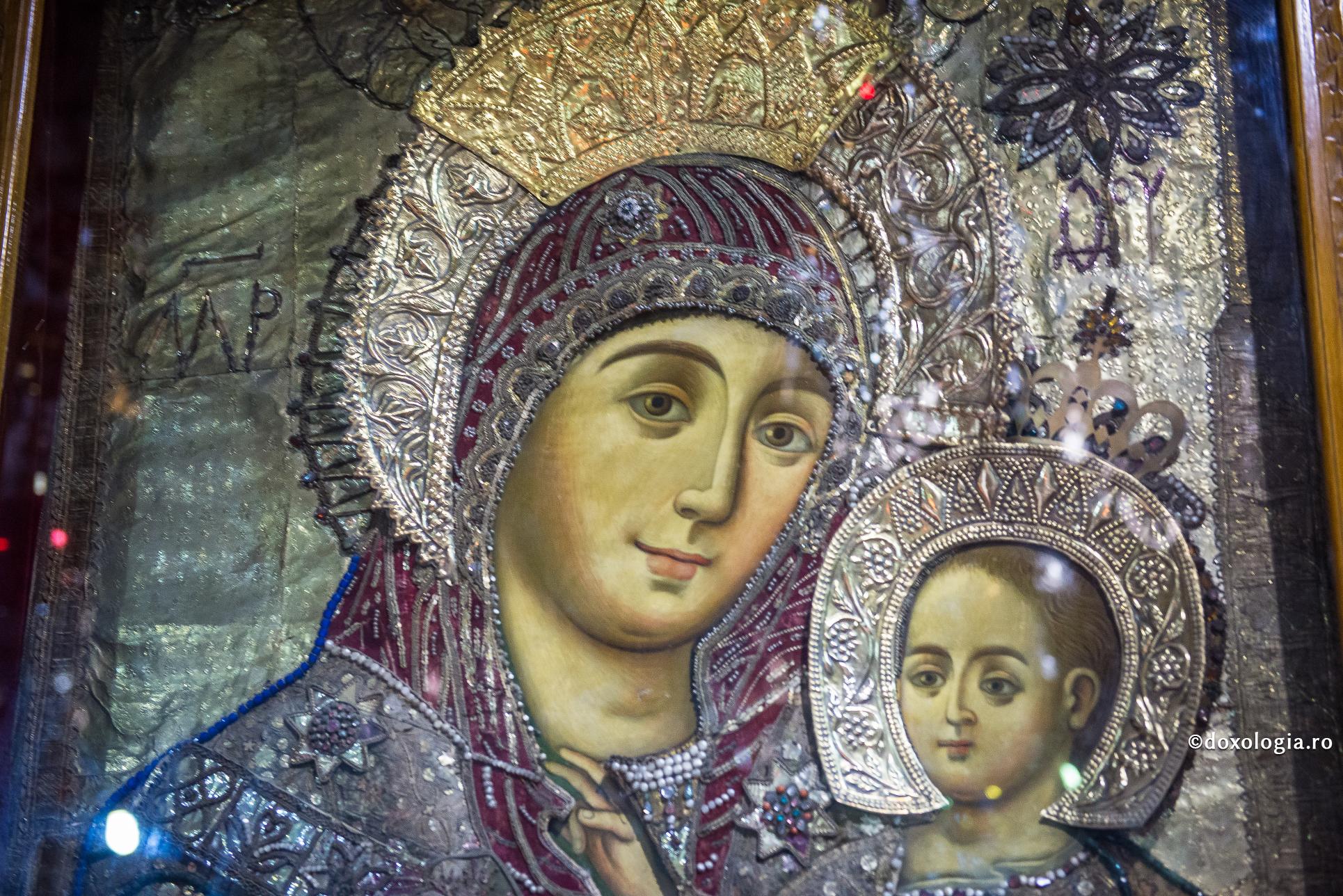 Foto: Oana Nechifor Cântarea Sfântului Nectarie către Maica Domnului Theotokarion (4)