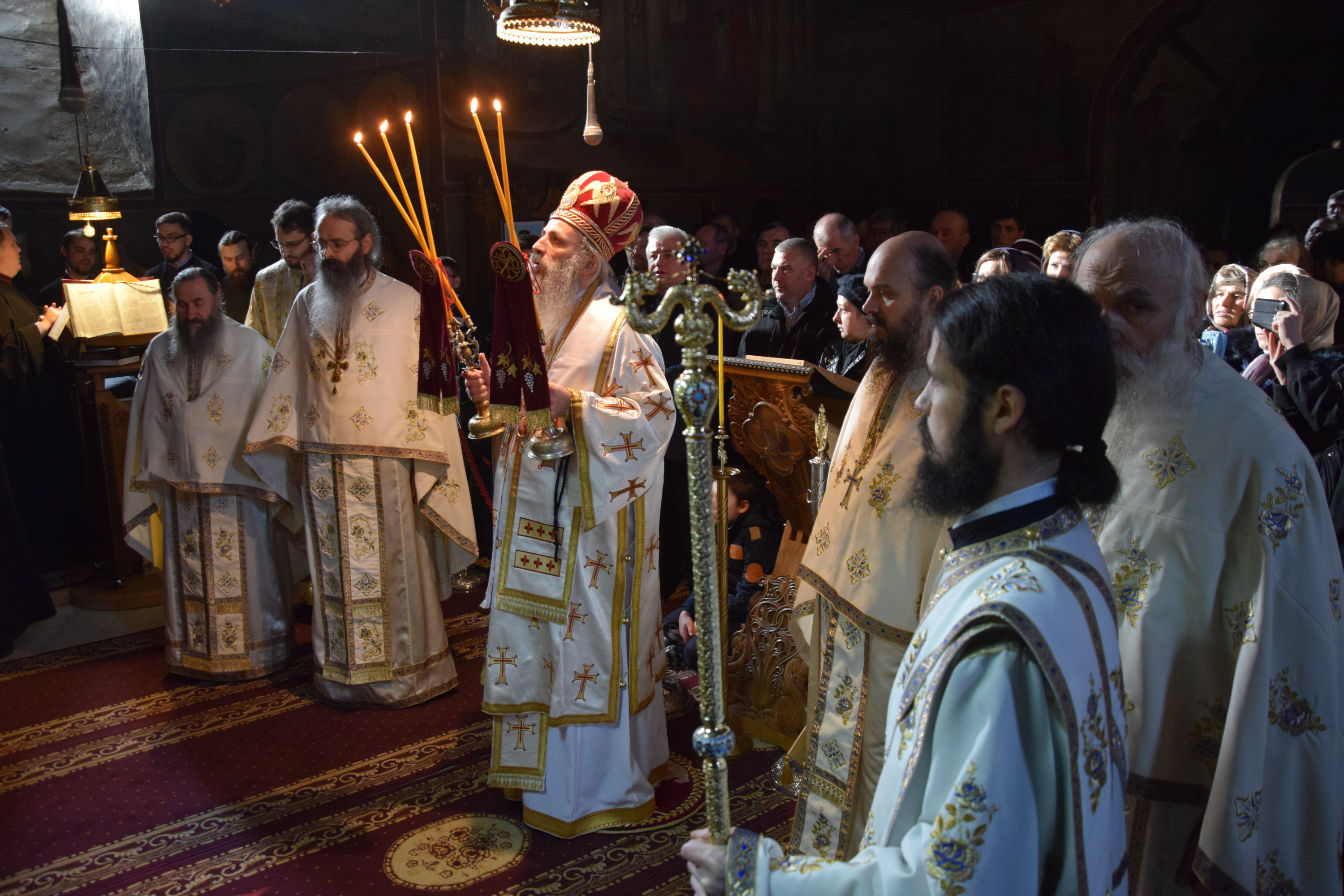 Două hirotonii și o hirotesie întru duhovnic, la Mănăstirea Bistrița