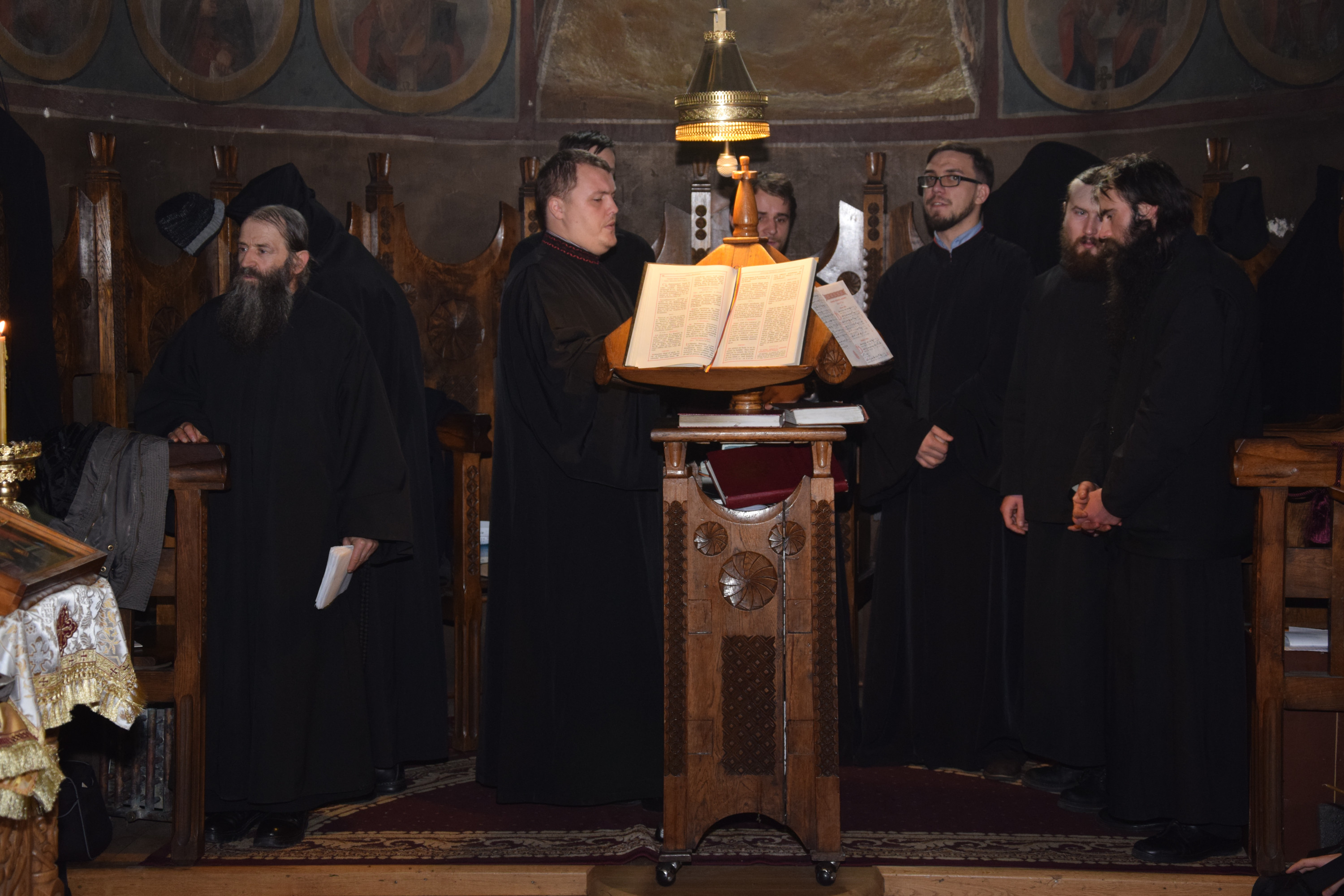 Două hirotonii și o hirotesie întru duhovnic, la Mănăstirea Bistrița