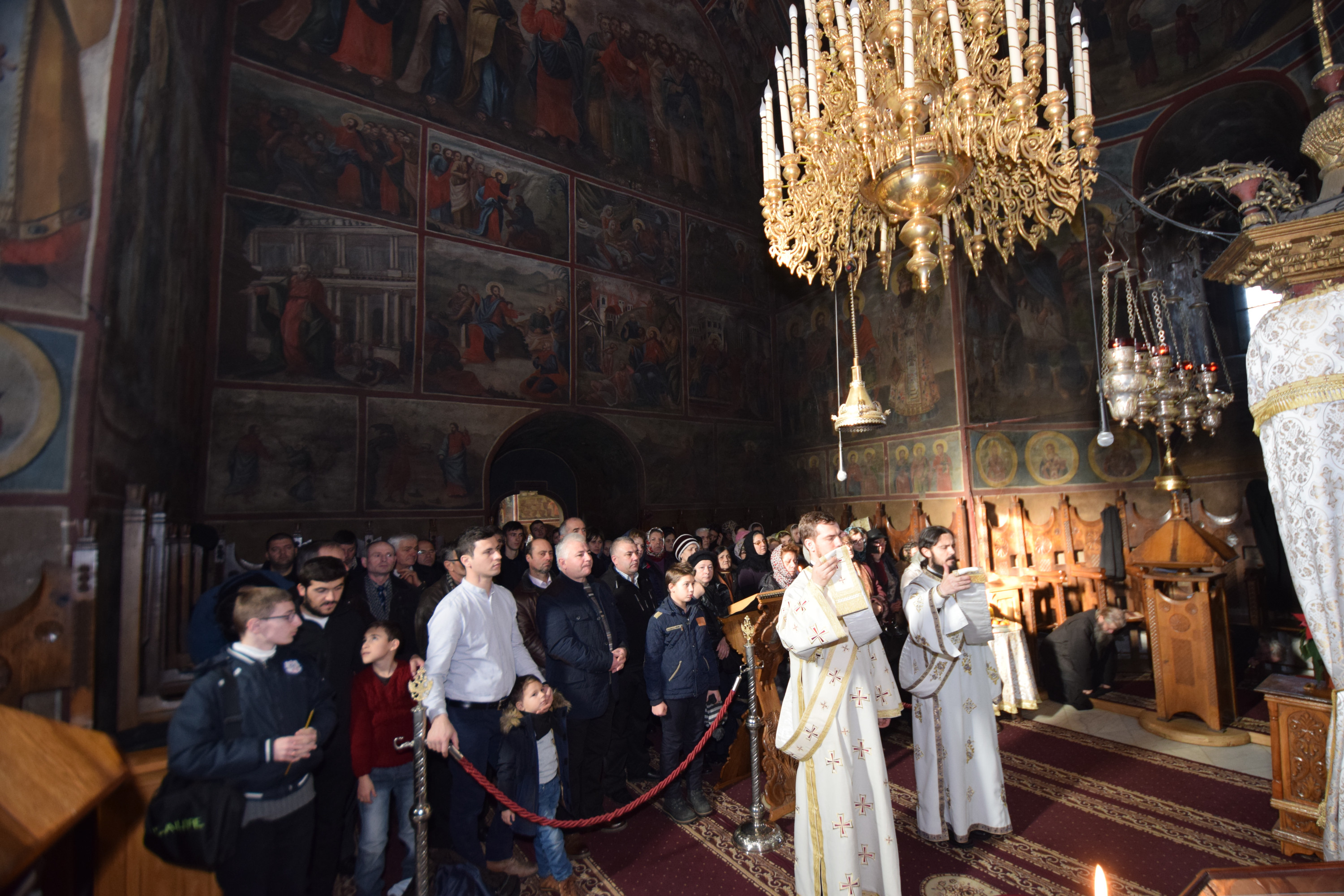 Două hirotonii și o hirotesie întru duhovnic, la Mănăstirea Bistrița