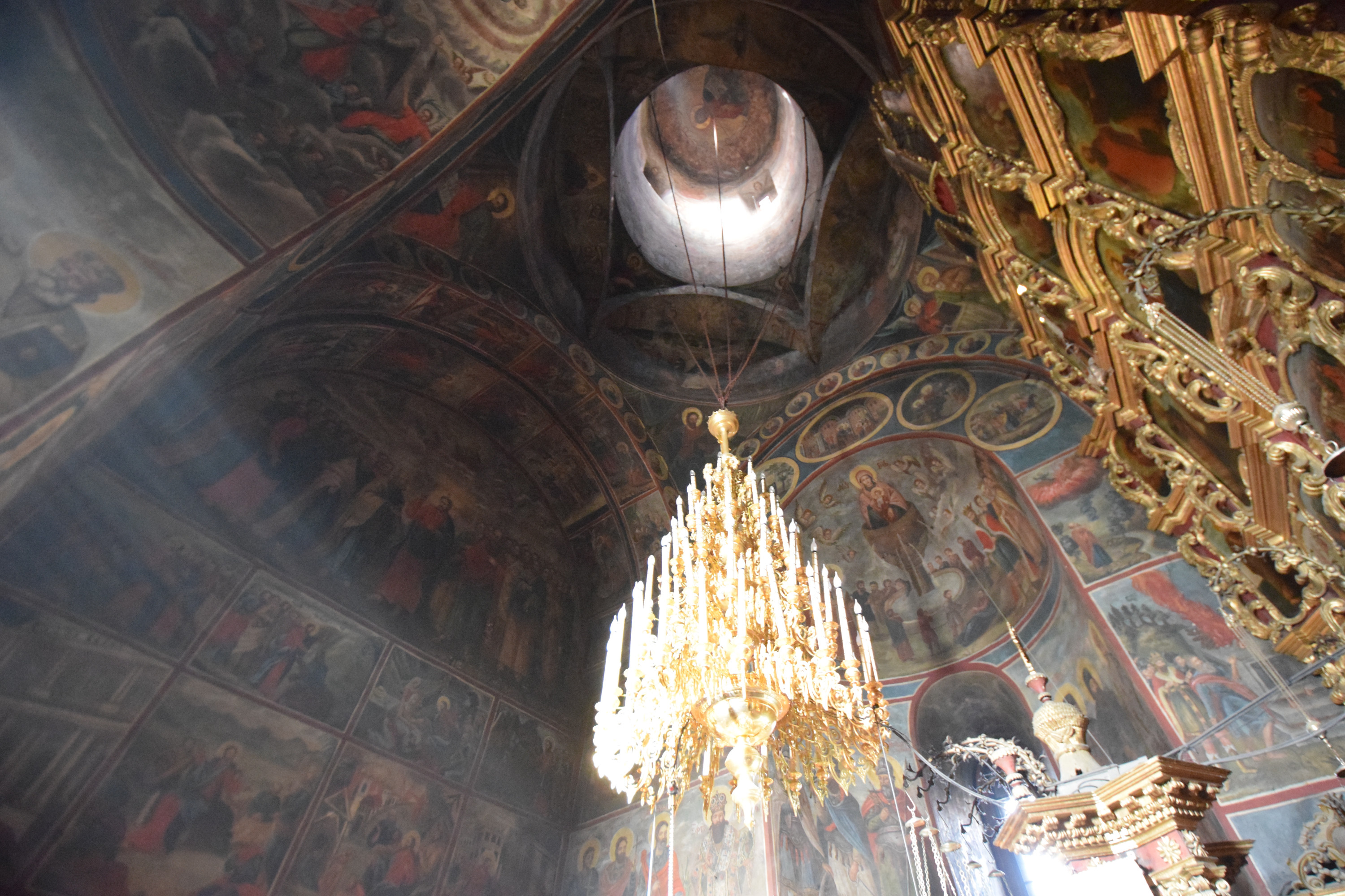 Două hirotonii și o hirotesie întru duhovnic, la Mănăstirea Bistrița