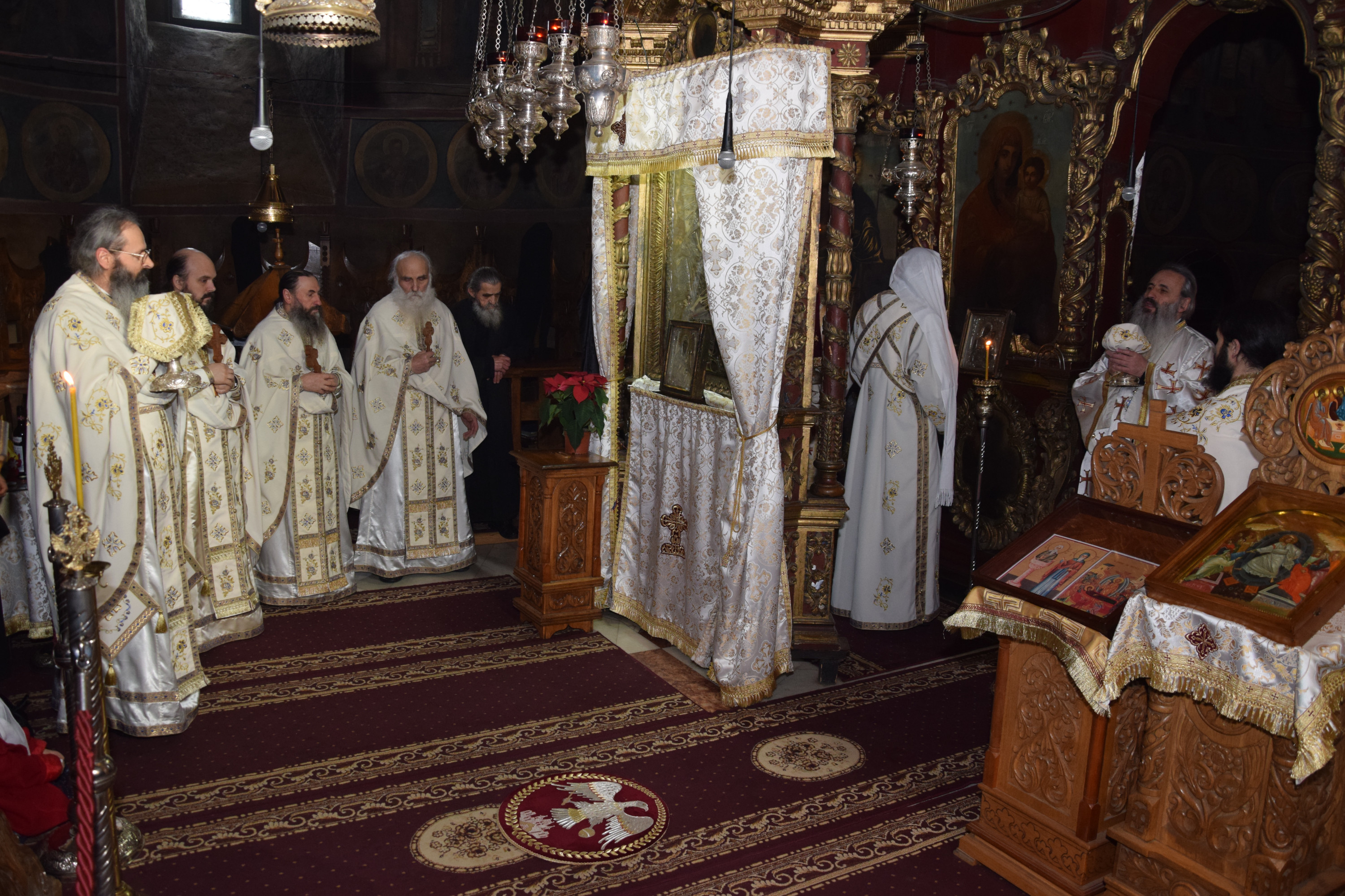 Două hirotonii și o hirotesie întru duhovnic, la Mănăstirea Bistrița