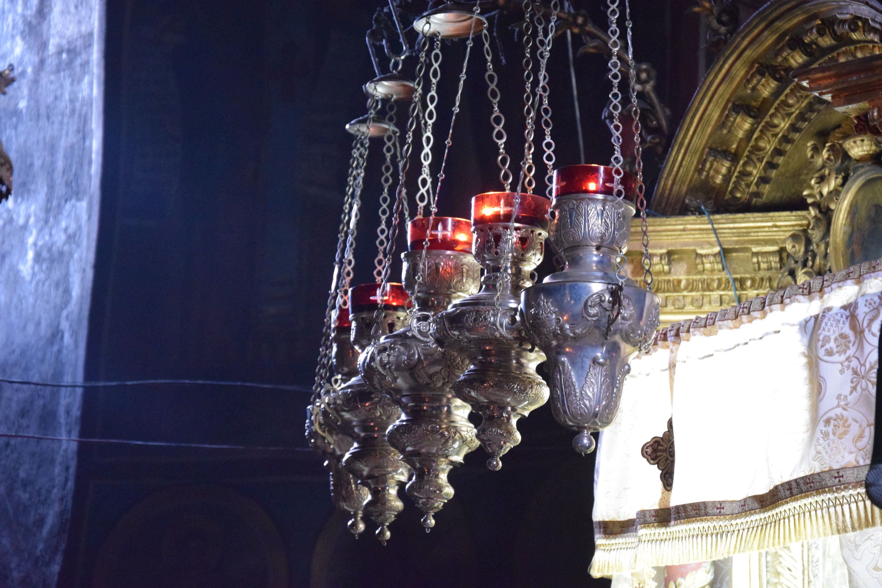 Două hirotonii și o hirotesie întru duhovnic, la Mănăstirea Bistrița