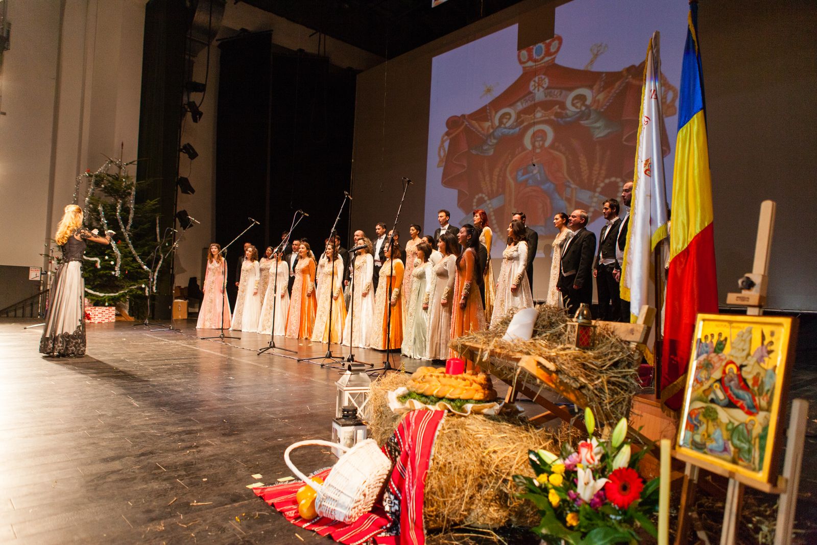Concert extraordinar al Corului „Madrigal - Marin Constantin“, la Bacău Concert extraordinar al Corului „Madrigal - Marin Constantin“, la Bacău