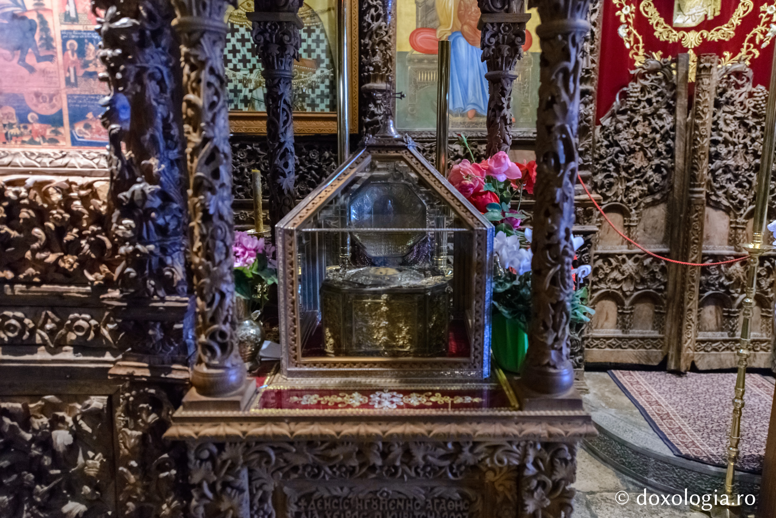 Cinstitul cap al Sfântului Haralambie