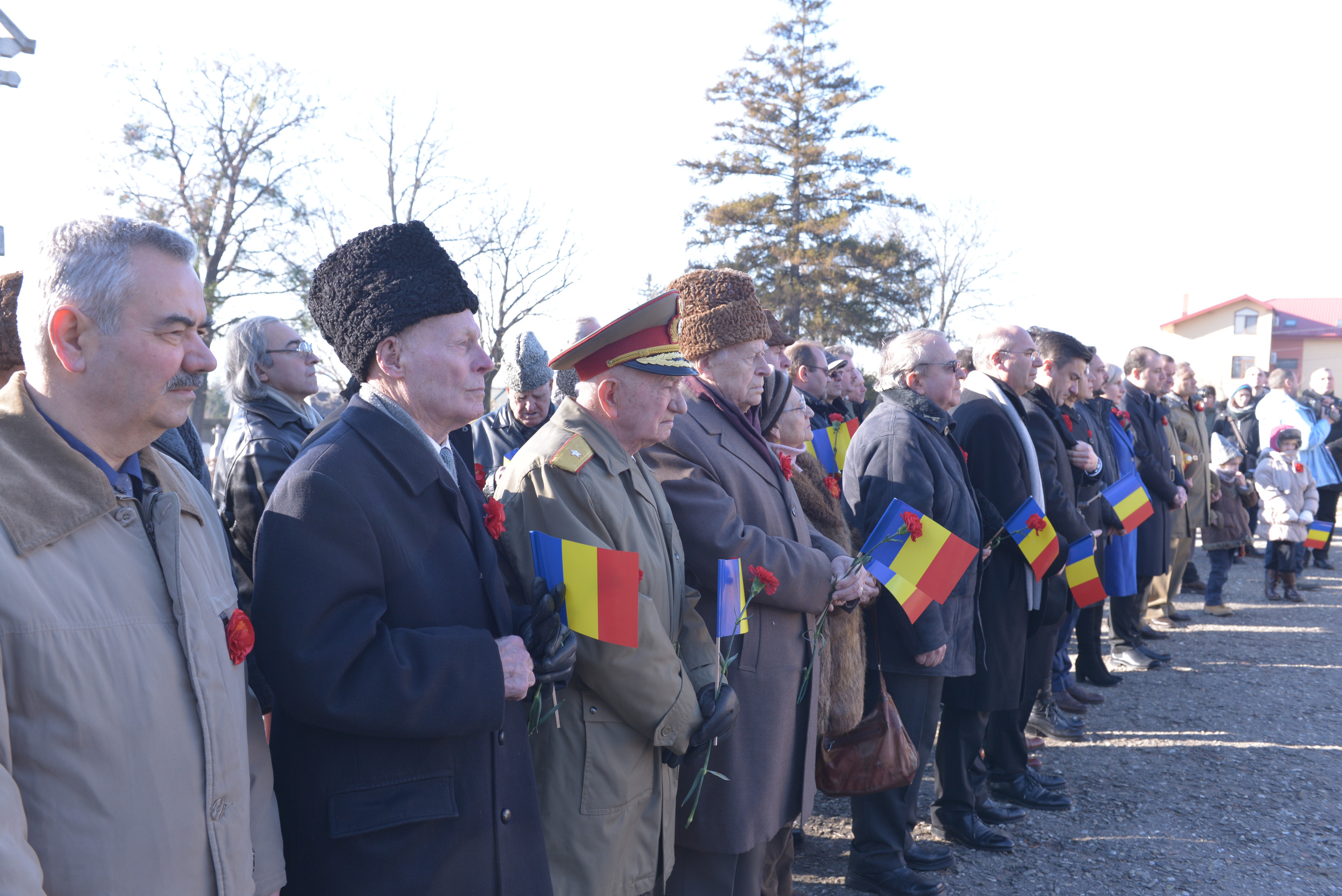 IPS Mitropolit Teofan: „Dumnezeu să ne dăruiască putere pentru a nu uita lecţia trecutului“ IPS Mitropolit Teofan: „Dumnezeu să ne dăruiască putere pentru a nu uita lecţia trecutului“