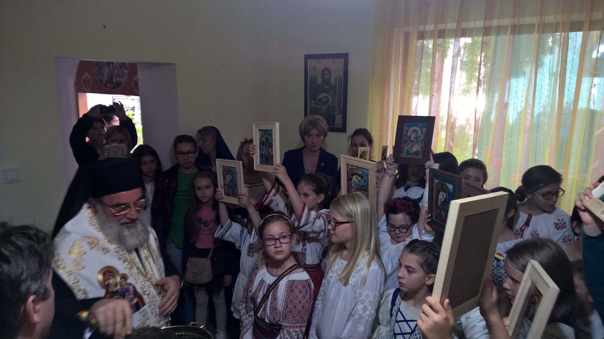 Hrană pentru suflet şi minte, la Centrul cultural-catehetic „Sf. Ioan“ Bacău