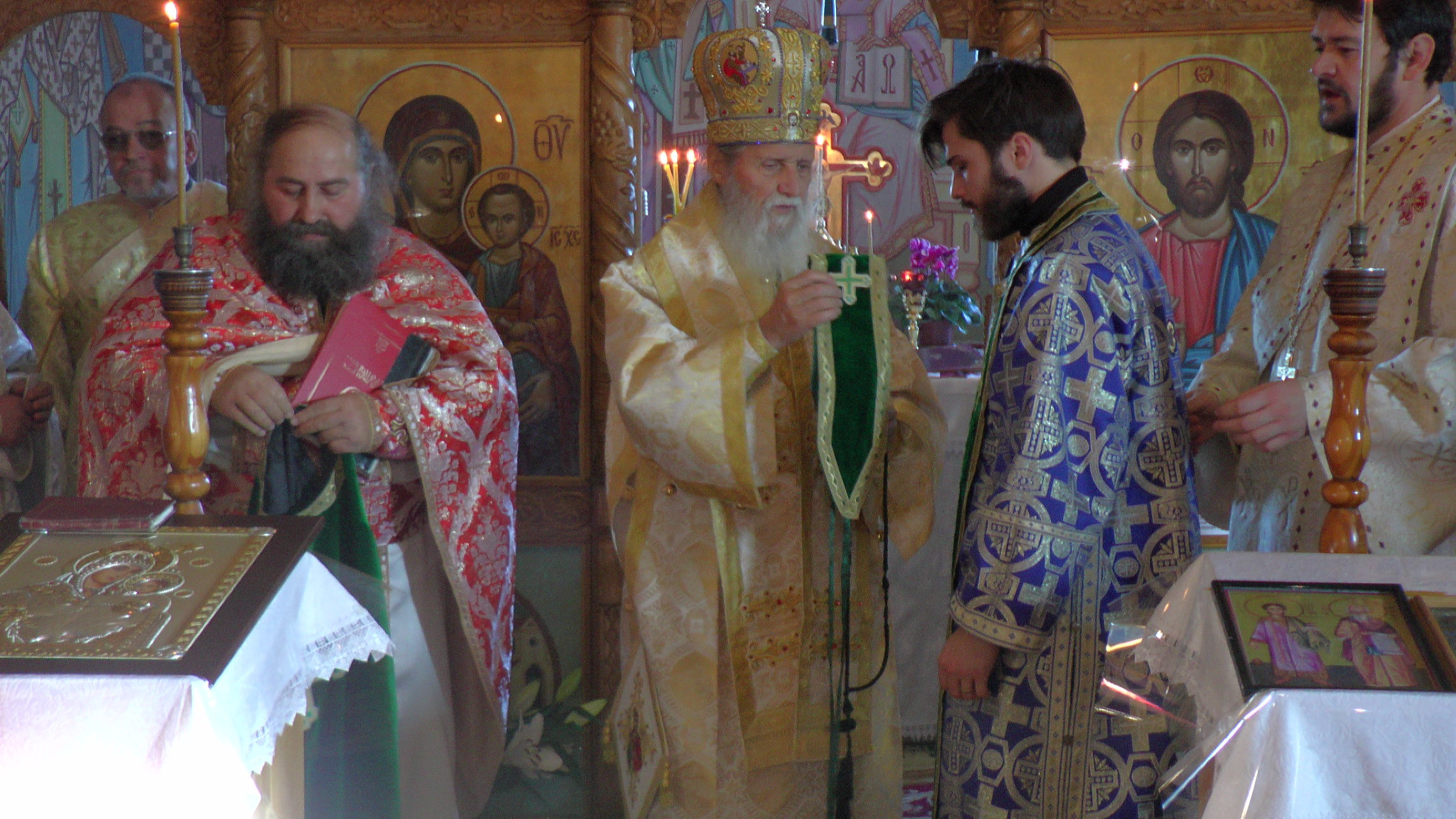 „Sfântul Arhidiacon Ştefan este pildă de iertare a celor care ne greşesc“