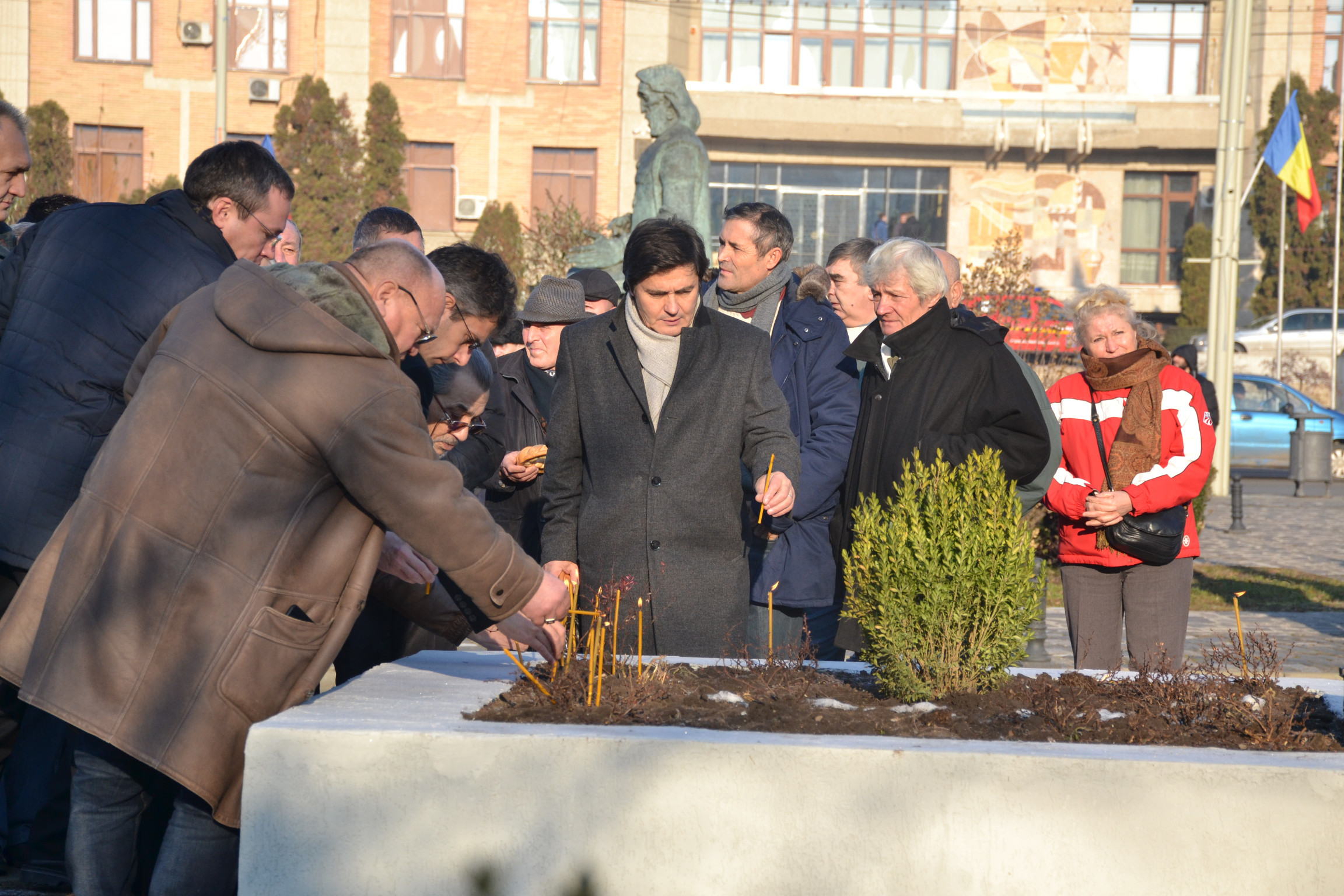 Slujbă de pomenire pentru eroii Revoluției din 1989, la Iași Slujbă de pomenire pentru eroii Revoluției din 1989, la Iași