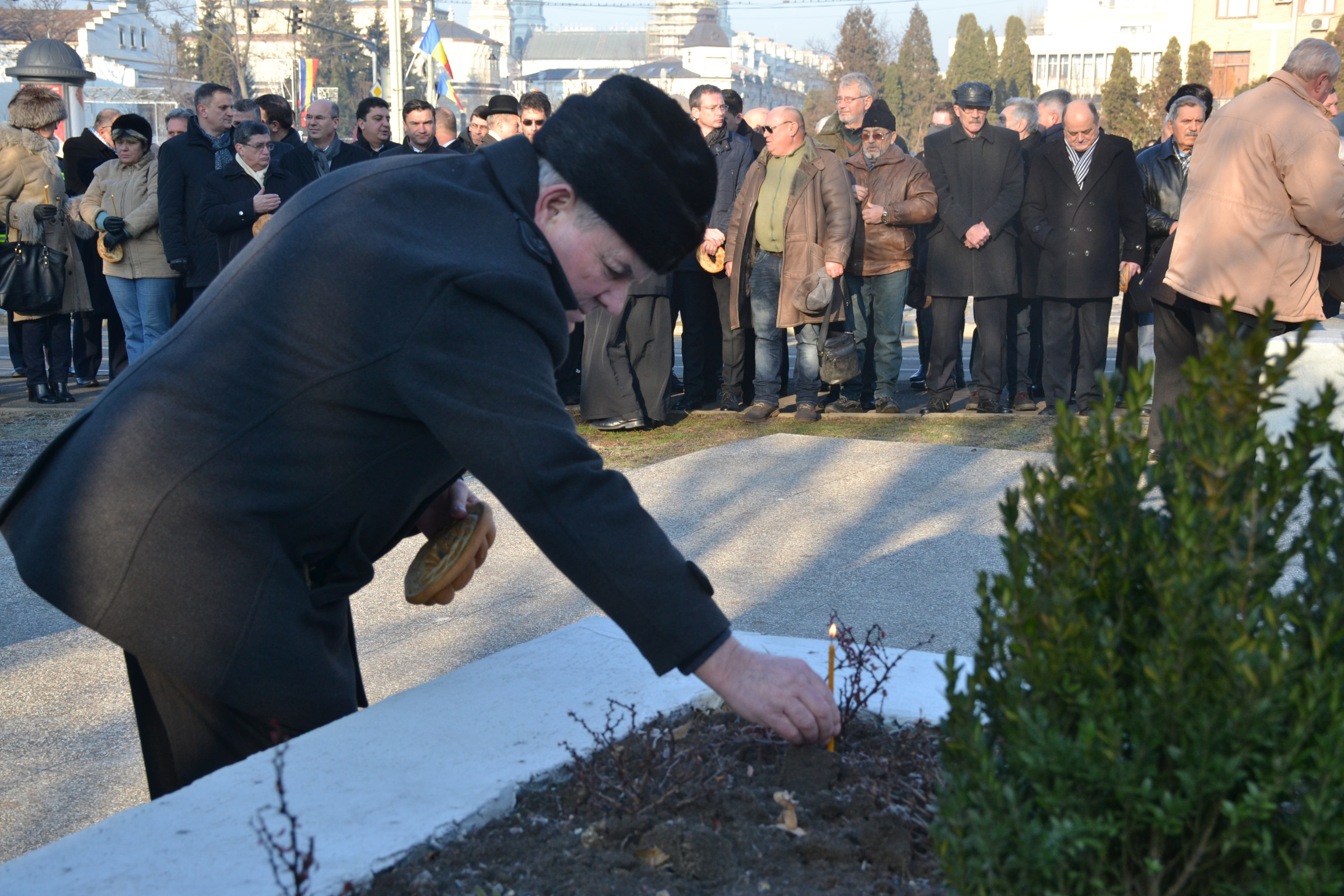 Slujbă de pomenire pentru eroii Revoluției din 1989, la Iași Slujbă de pomenire pentru eroii Revoluției din 1989, la Iași