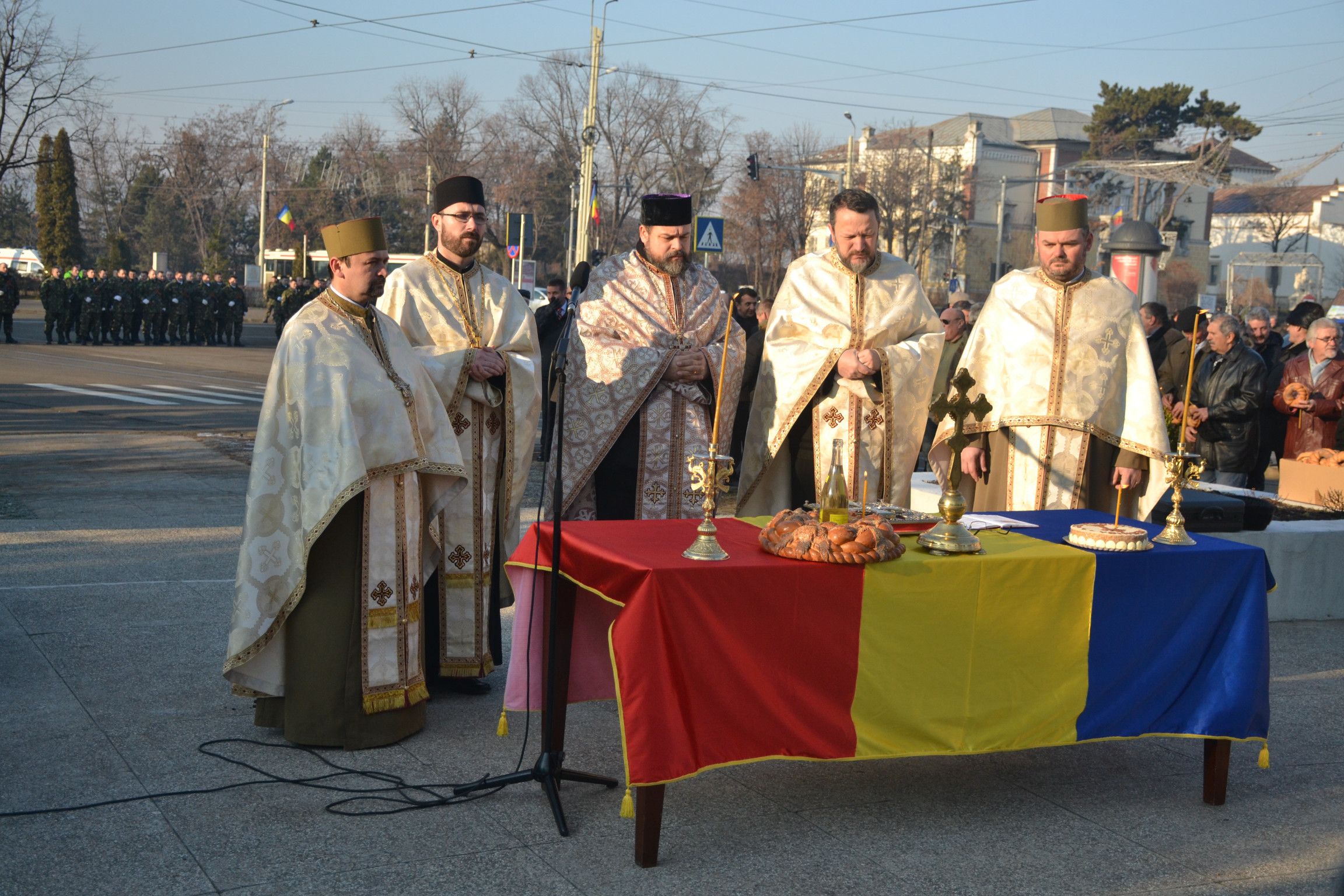 Slujbă de pomenire pentru eroii Revoluției din 1989, la Iași Slujbă de pomenire pentru eroii Revoluției din 1989, la Iași