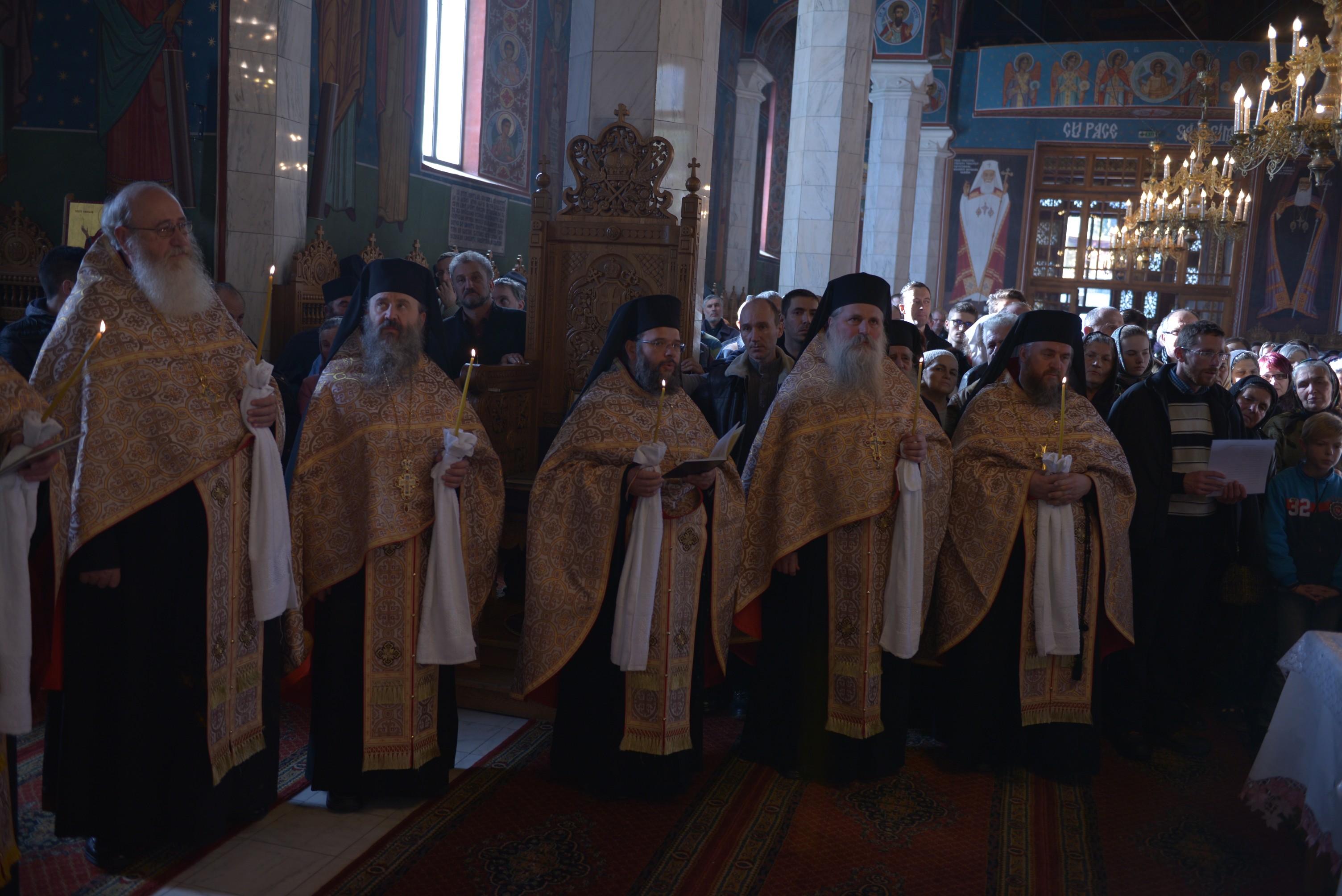 Slujbă de Parastas și Liturghie arhierească, la Mănăstirea Sihăstria-Neamț