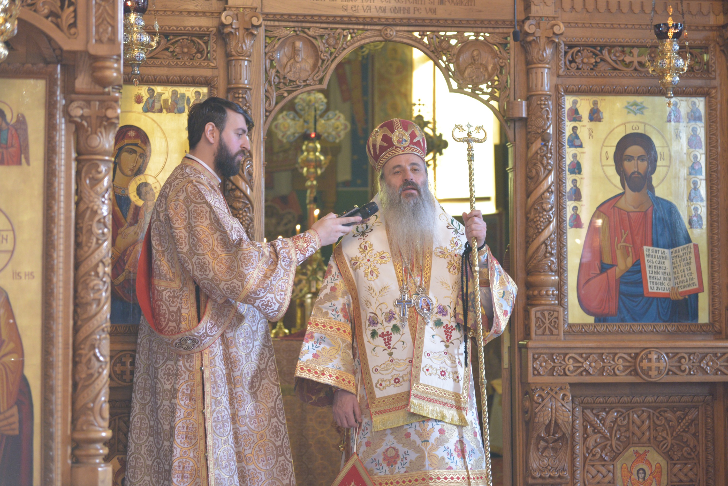 Slujbă de Parastas și Liturghie arhierească, la Mănăstirea Sihăstria-Neamț