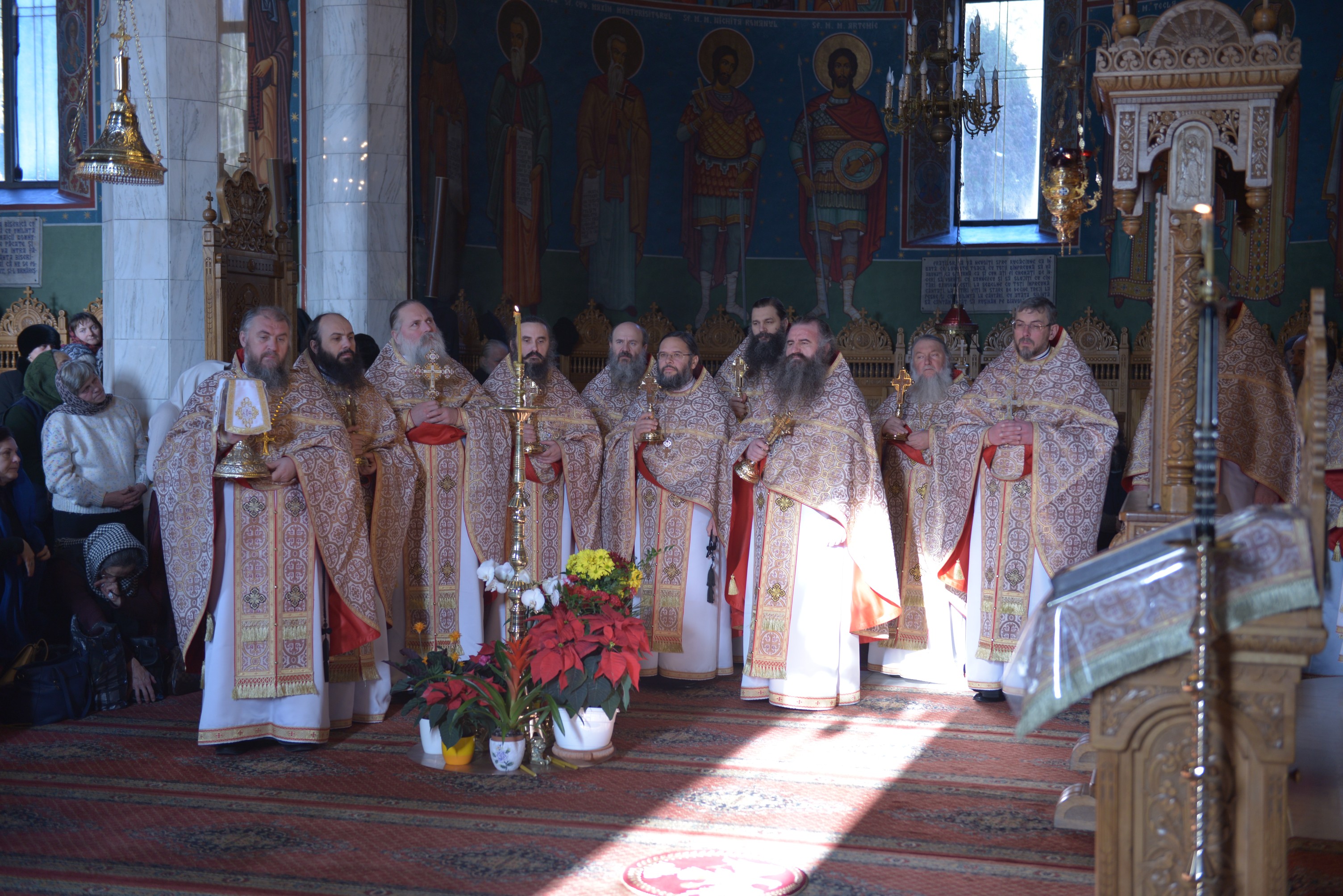 Slujbă de Parastas și Liturghie arhierească, la Mănăstirea Sihăstria-Neamț