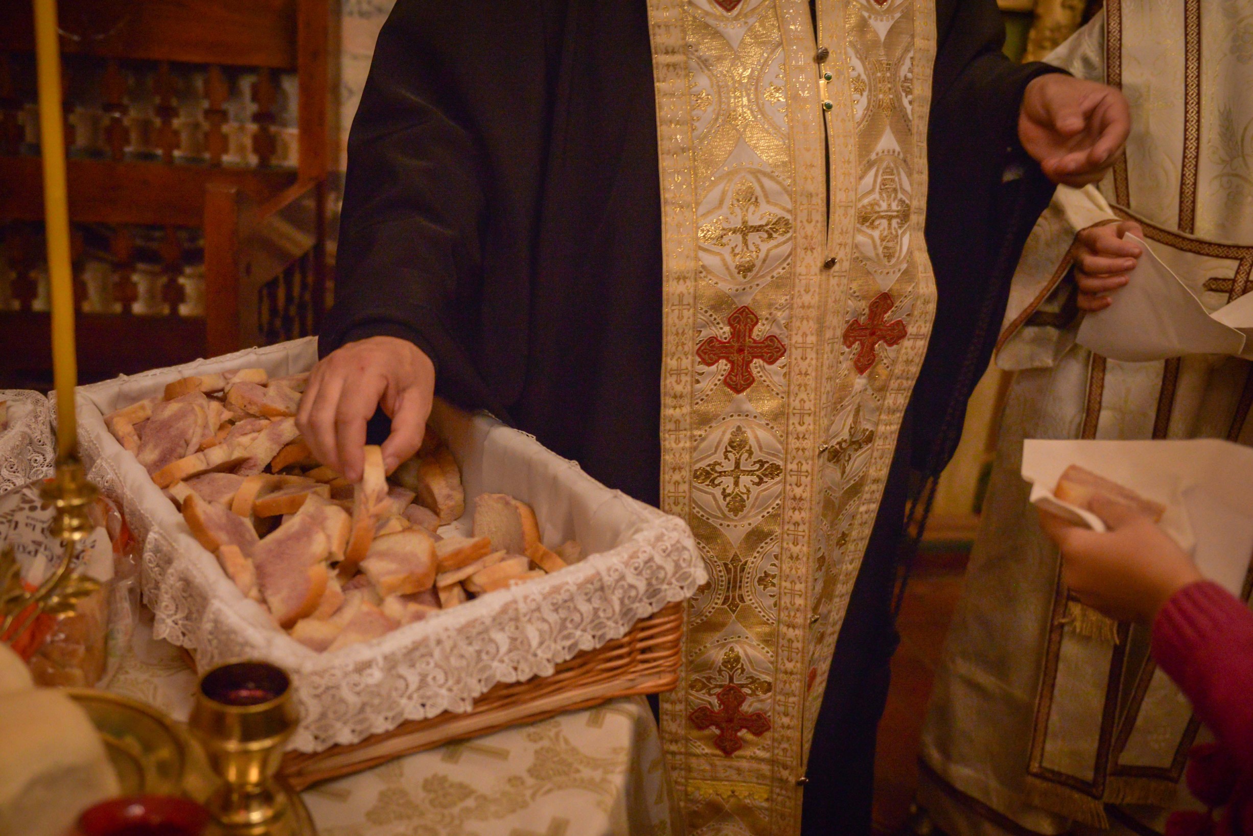 Slujbe în cinstea Sfântului Nicolae, la Mănăstirea Coșula și la Catedrala mitropolitană veche din Iași