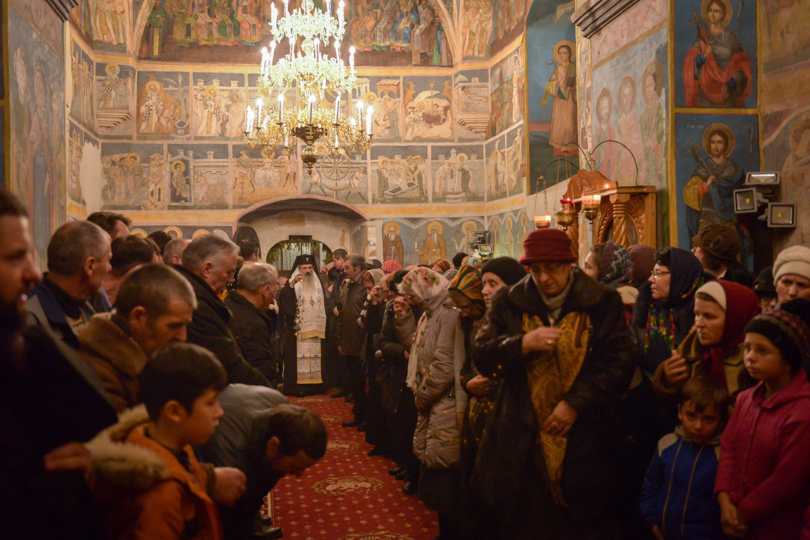 Slujbe în cinstea Sfântului Nicolae, la Mănăstirea Coșula și la Catedrala mitropolitană veche din Iași