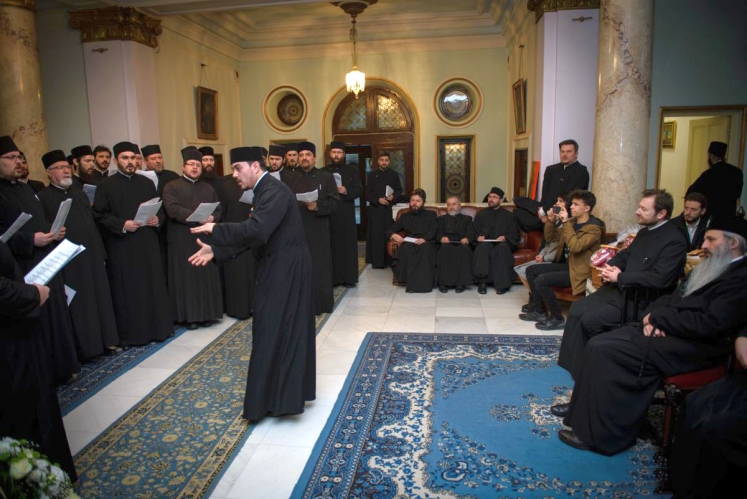 Colindători la Reşedinţa mitropolitană din Iaşi