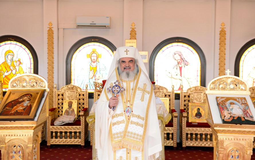 În această Duminică suntem chemaţi să aducem rugăciuni de mulţumire Preasfintei Treimi pentru darul vieţii noastre