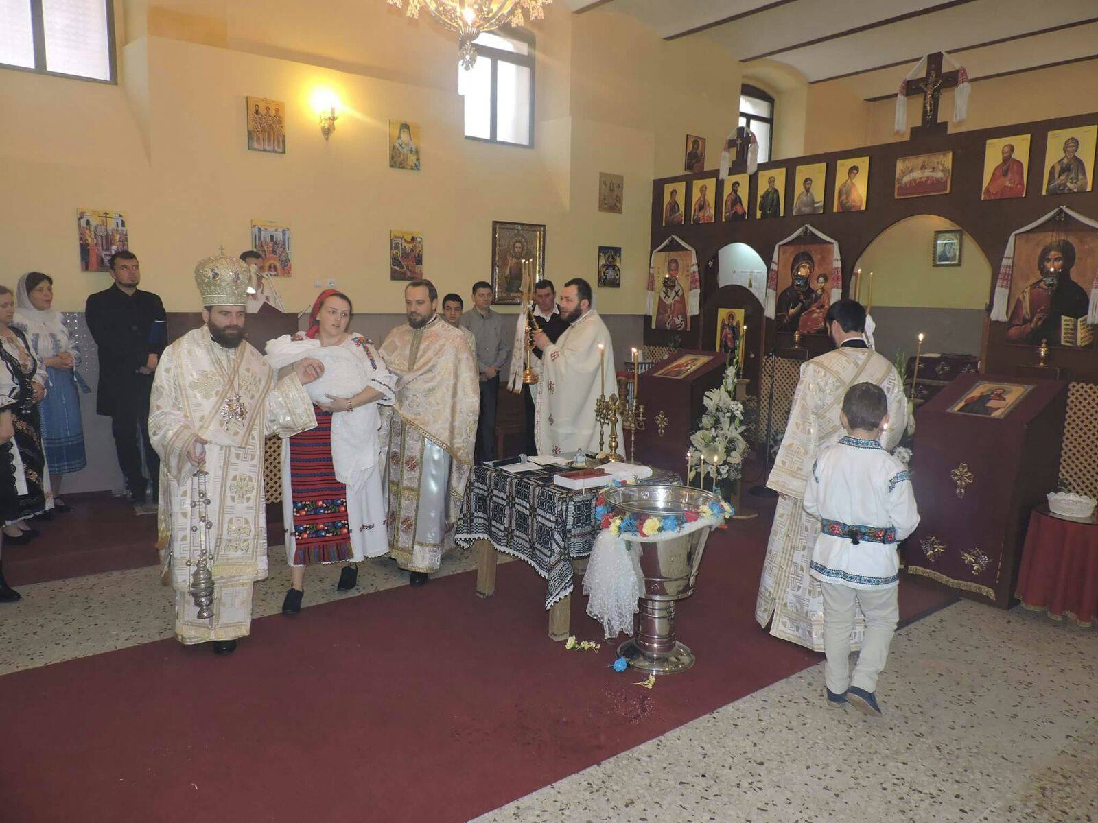 Liturghie baptismală în parohia Teruel