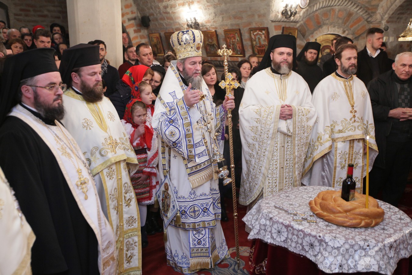 Preasfinţitul Iustin a instalat un nou stareţ la Mănăstiriea Rohia