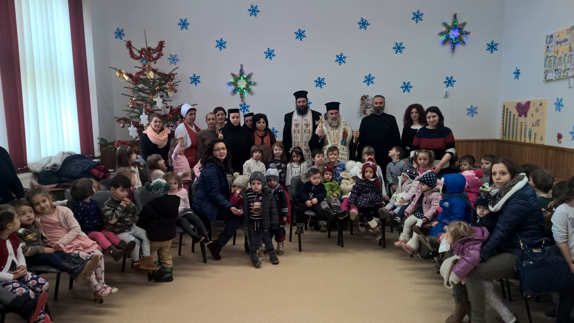 Binecuvântare pentru copiii din cadrul Fundaţiei „Episcop Melchisedec“ Binecuvântare pentru copiii din cadrul Fundaţiei „Episcop Melchisedec“