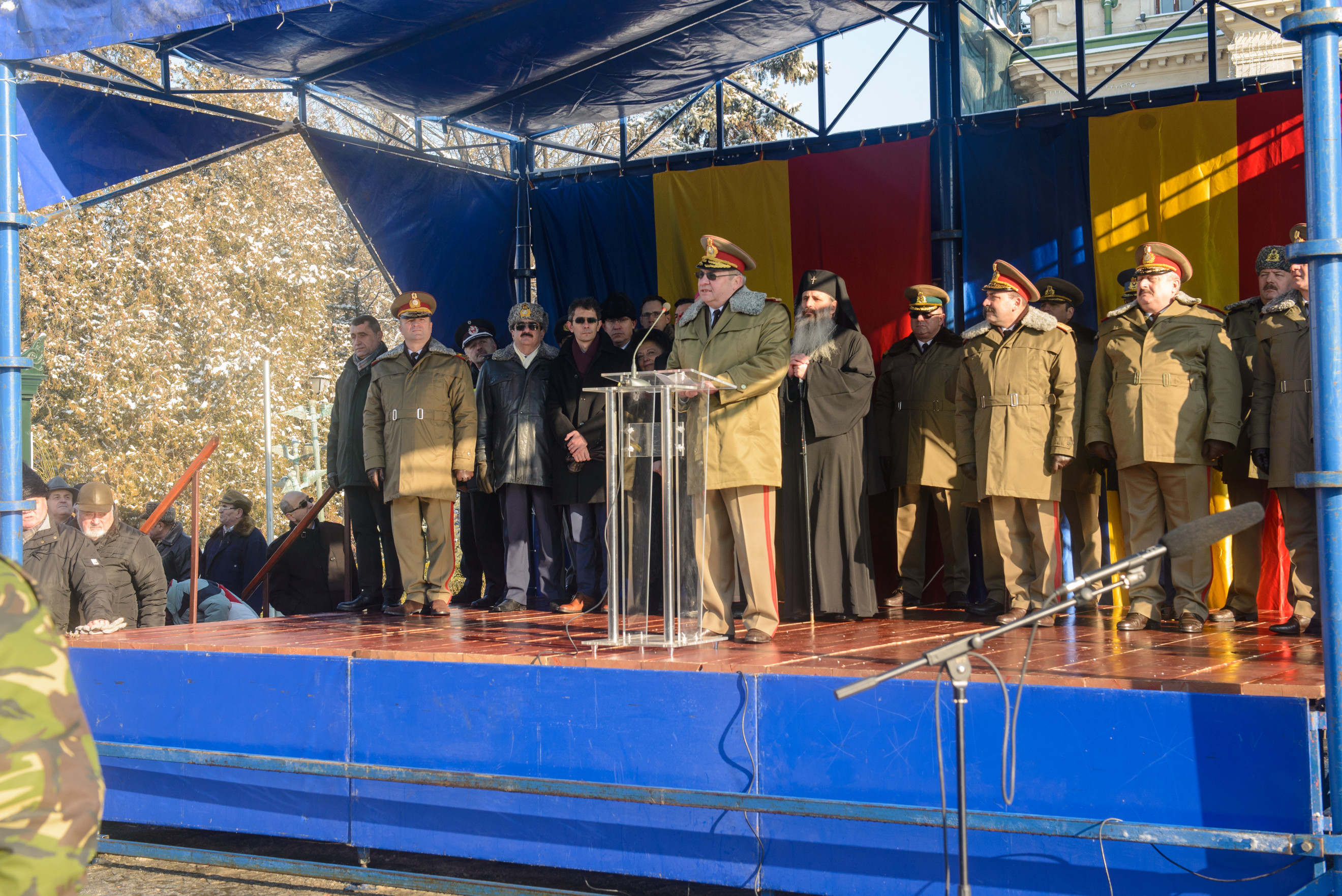 Drapelul de luptă al Brigăzii 15 Mecanizată „Podu Înalt” a fost decorat