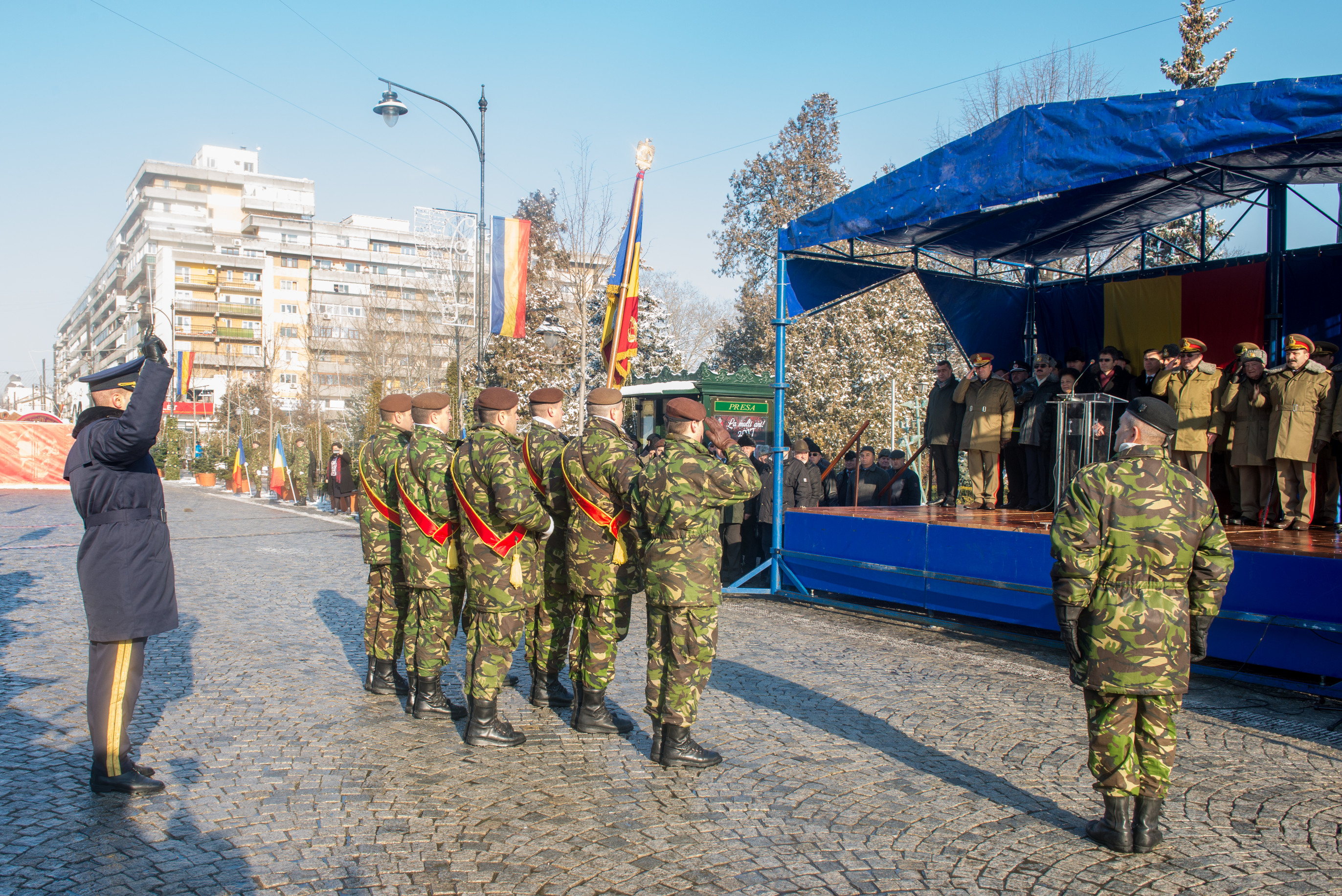 Drapelul de luptă al Brigăzii 15 Mecanizată „Podu Înalt” a fost decorat