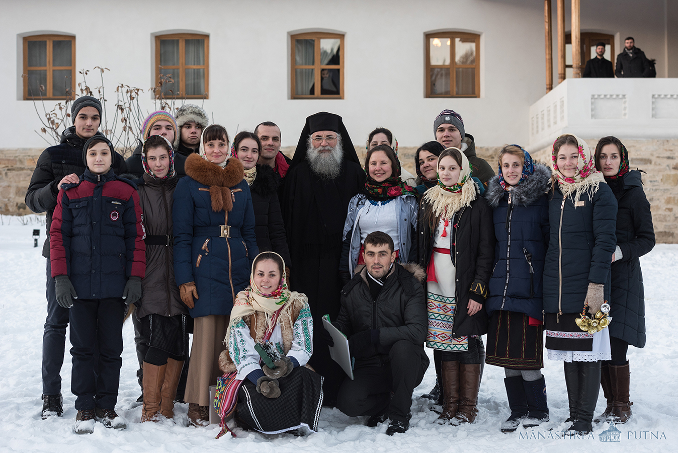 200 de tineri au participat la Tabăra de iarnă de la Mănăstirea Putna